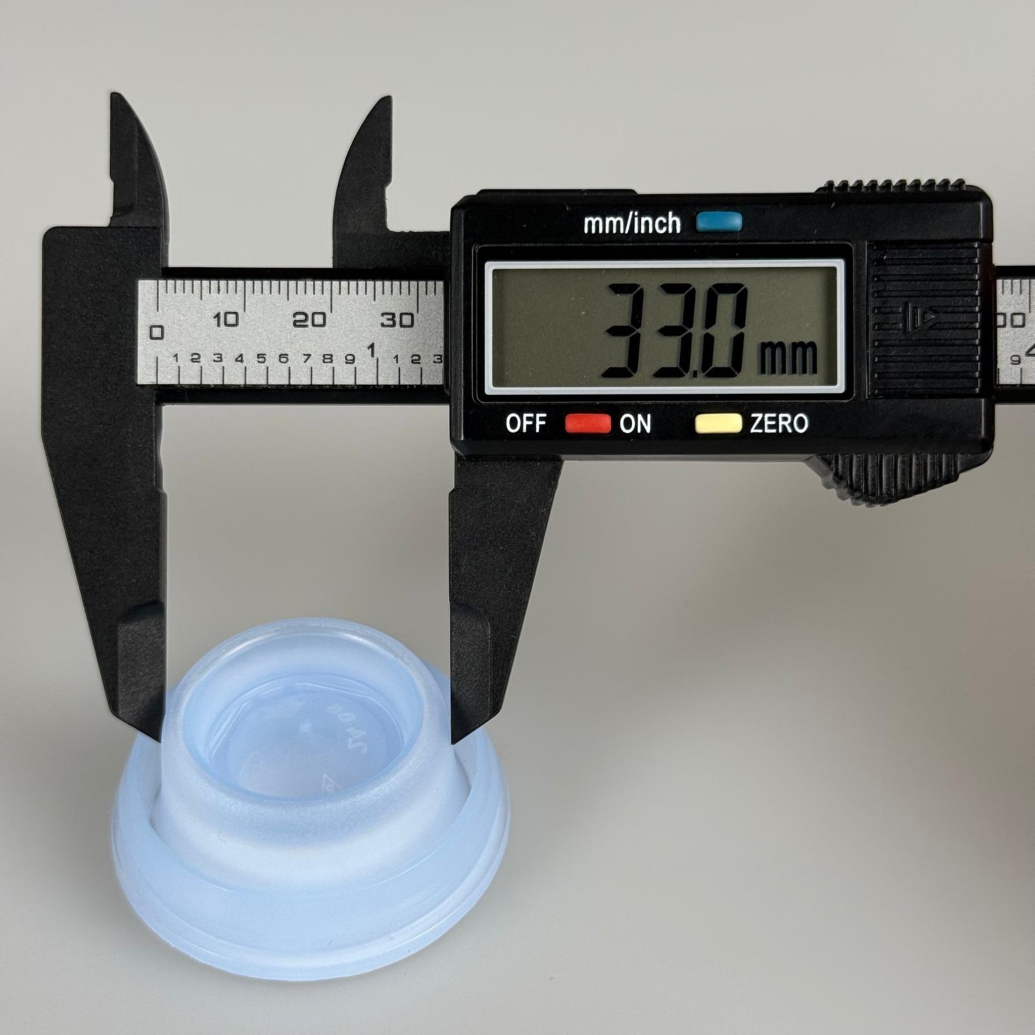 42 MM P2 K CL NATÜREL BEYAZ BERİCAP (SOLVENT VE TİNER TENEKESİ İÇİN) - TENEKE İÇİN PLASTİK KAPAK - YEDEK KİMYASAL TENEKE KAPAĞI - Çakma Metal TENEKE Kapağı
