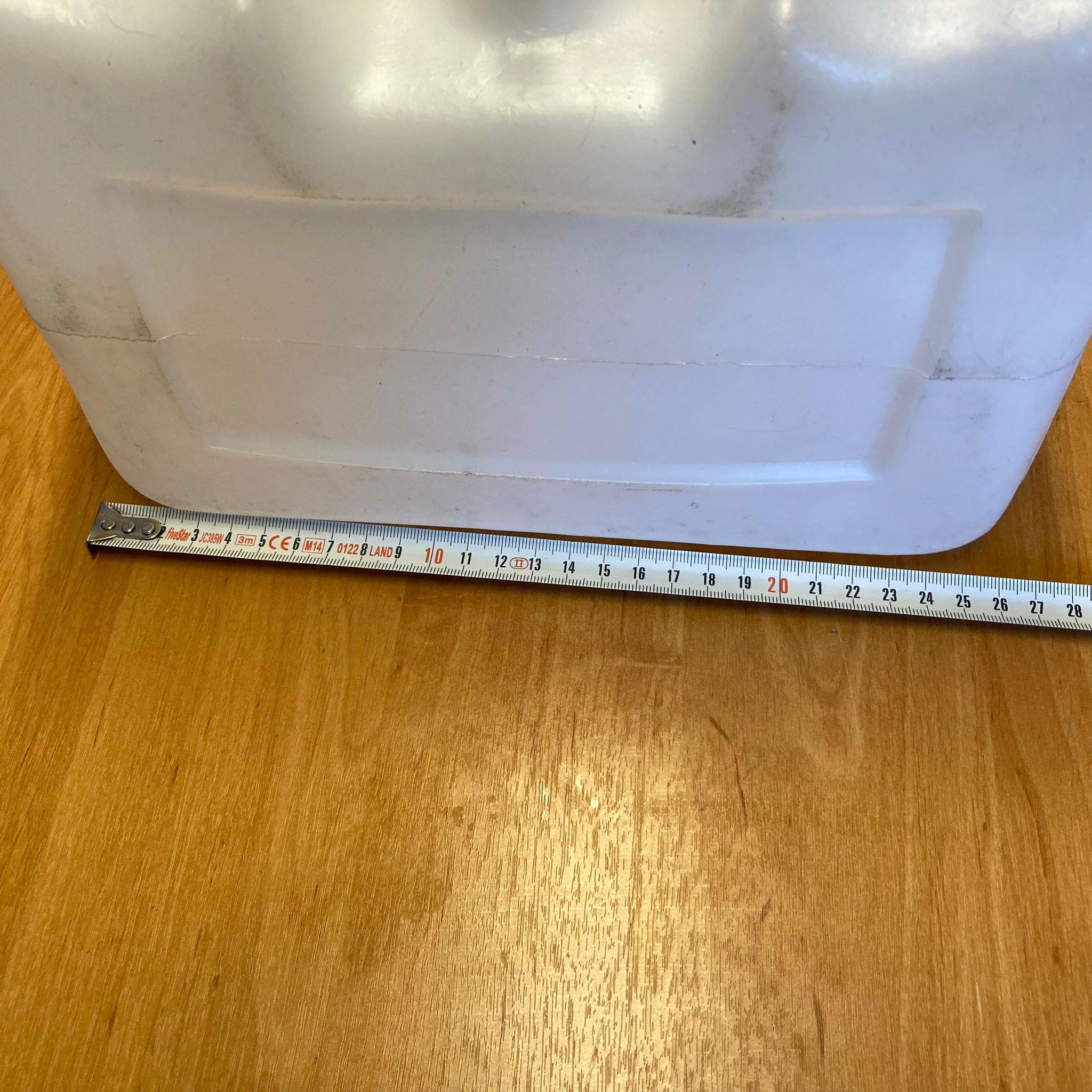 17 LİTRE ASKILI METAL MUSLUKLU BİDON - BEYAZ - ÇEŞMELİ BİDON