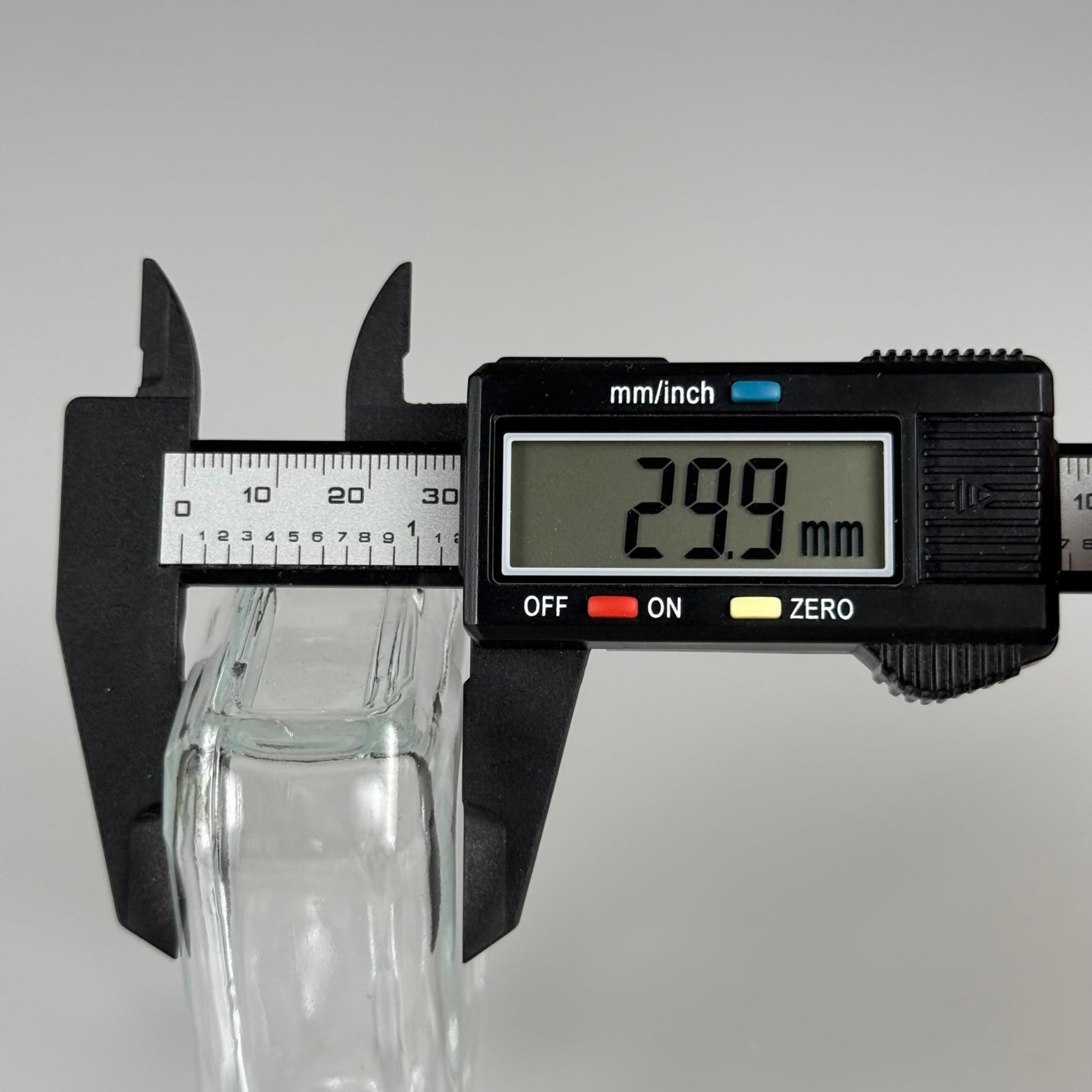 50 CC KAZABLANKA MODEL CAM ŞİŞE + GÜMÜŞ ALÜMİNYUM METAL KAPAKLI TAKIM - 50 ML ŞEFFAF CAM ŞİŞE