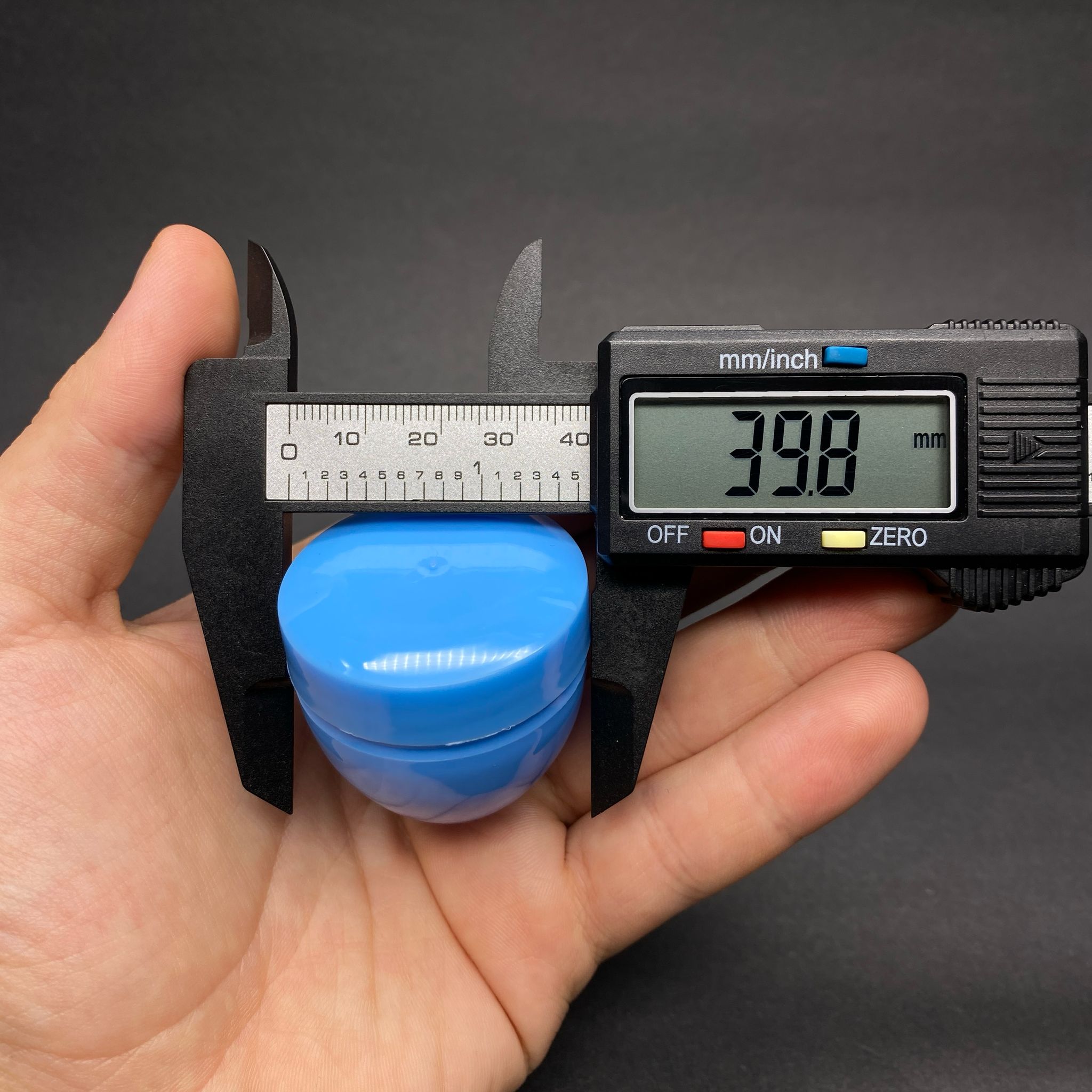 20 CC MAVİ PLASTİK KAVANOZ - KREM KAVANOZU  -  20 ML KENDİNDEN YAPIŞKANLI SIZDIRMAZ KÖPÜK CONTALI UFAK KREM KAVANOZU