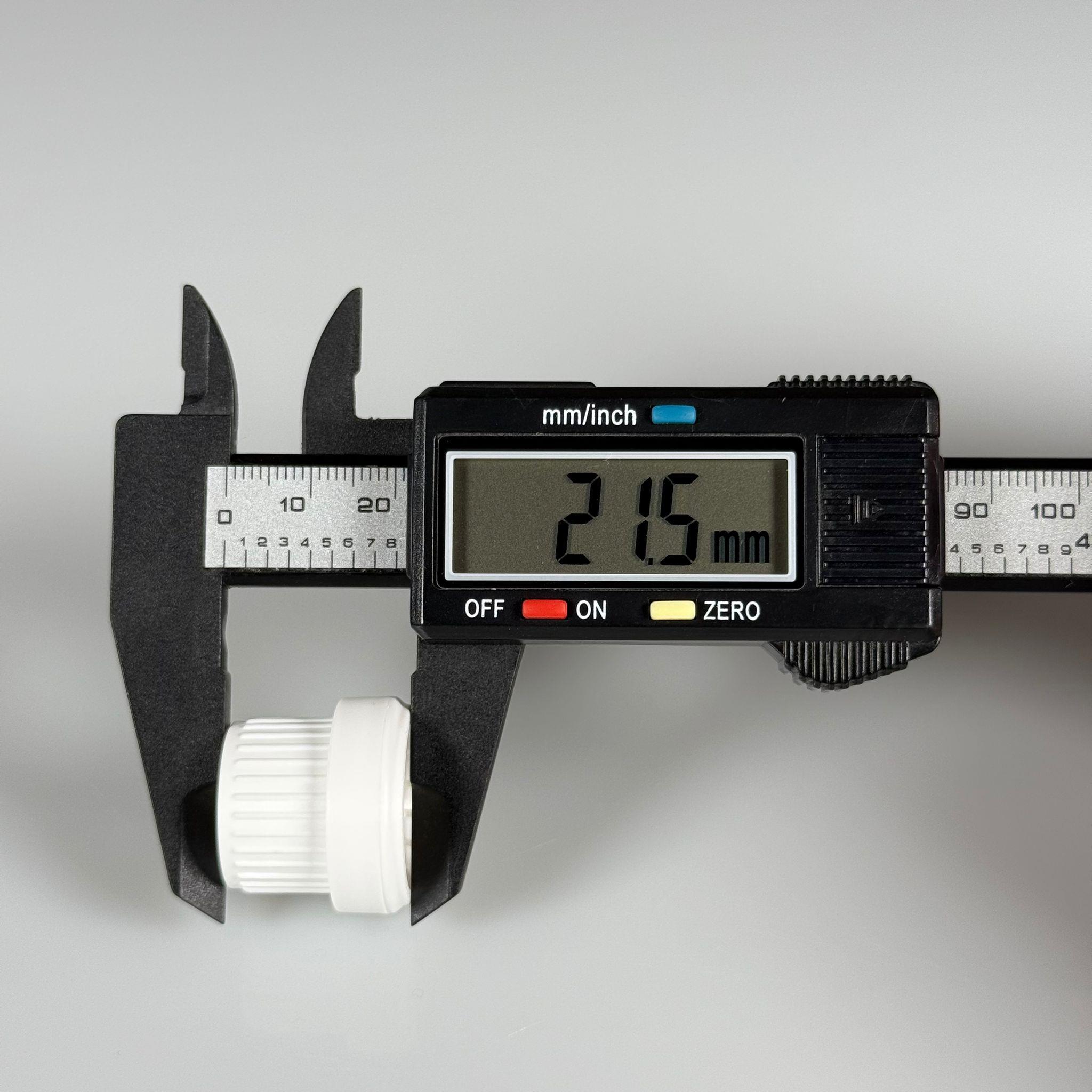 18 MM DELİKLİ PLASTİK KAPAK BEYAZ KİLİTLİ (DAMLALIK İÇİN)