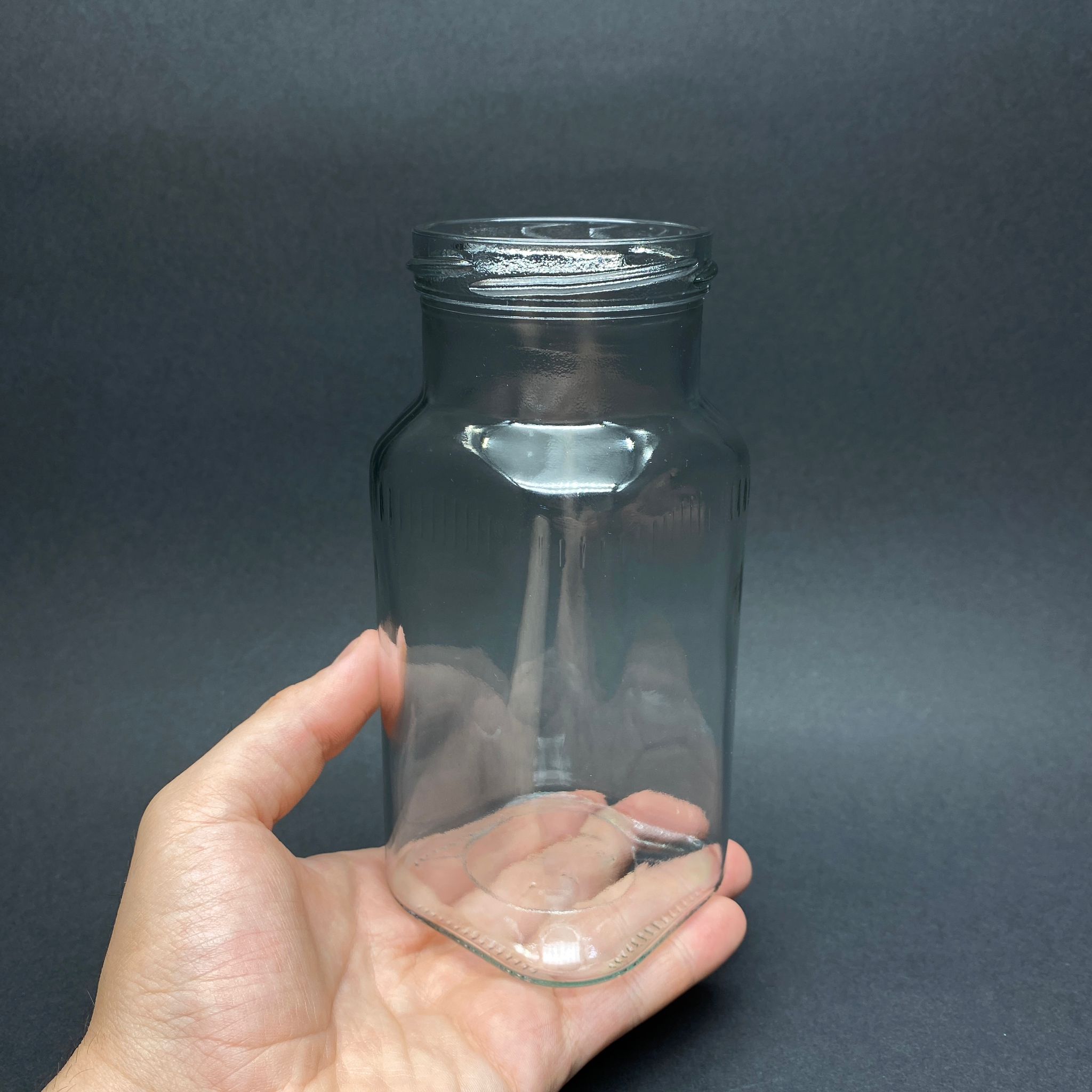 580 CC CAM KARE KAVANOZ KAPAKSIZ 66 AĞIZ - 580 ML KÖŞELİ KAVANOZ