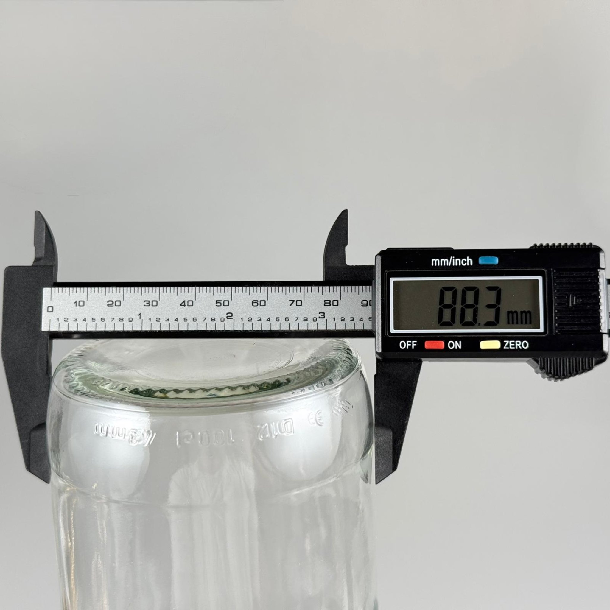 1000 CC ŞEFFAF CAM ŞERBET ŞİŞESİ + ALÜMİNYUM KAPLAMALI GÜMÜŞ KAPAKLI TAKIM - 1000 ML CAM ŞİŞE