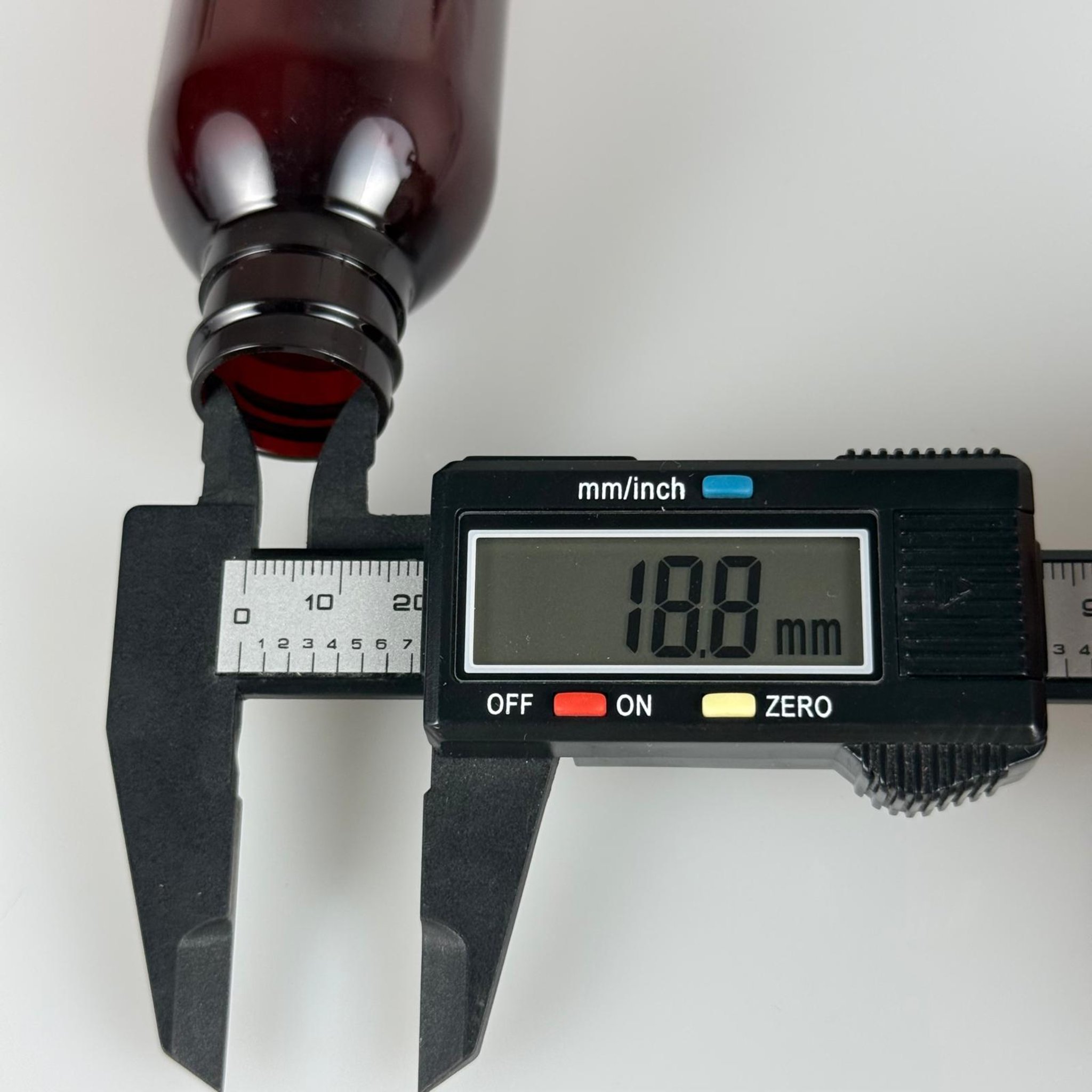 100 CC AMBER SERT MODEL PET ŞİŞE KAPAKSIZ (24 AĞIZ) - 100 ML KAHVERENGİ PLASTİK ŞİŞE - 100 ML KALIN PET ŞİŞE