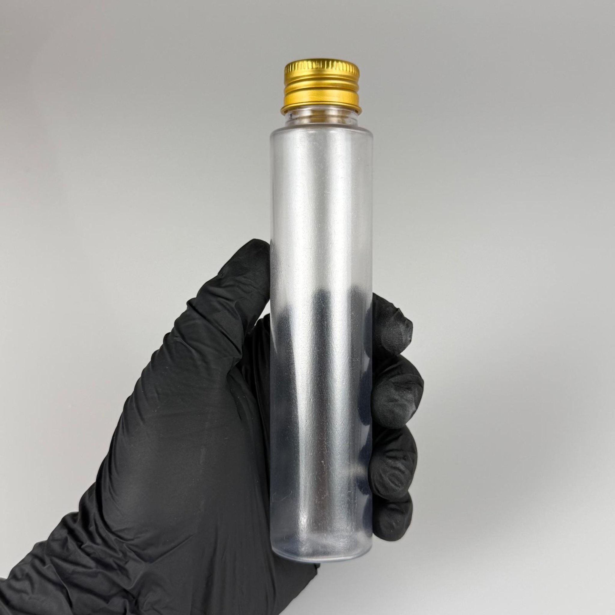 100 CC UZUN SİLİNDİR BUĞULU PET ŞİŞE ( 24 GR - 24 AĞIZ ) + KÖPÜK CONTALI GOLD METAL ALÜMİNYUM KAPAK + KOLONYA TIPALI TAKIM - 100 ML BİBERİYE SUYU, LAVANTA YAĞI, SAÇ SERUM, TONİK VB İÇİN PLASTİK KOZMETİK AMBALAJLARI