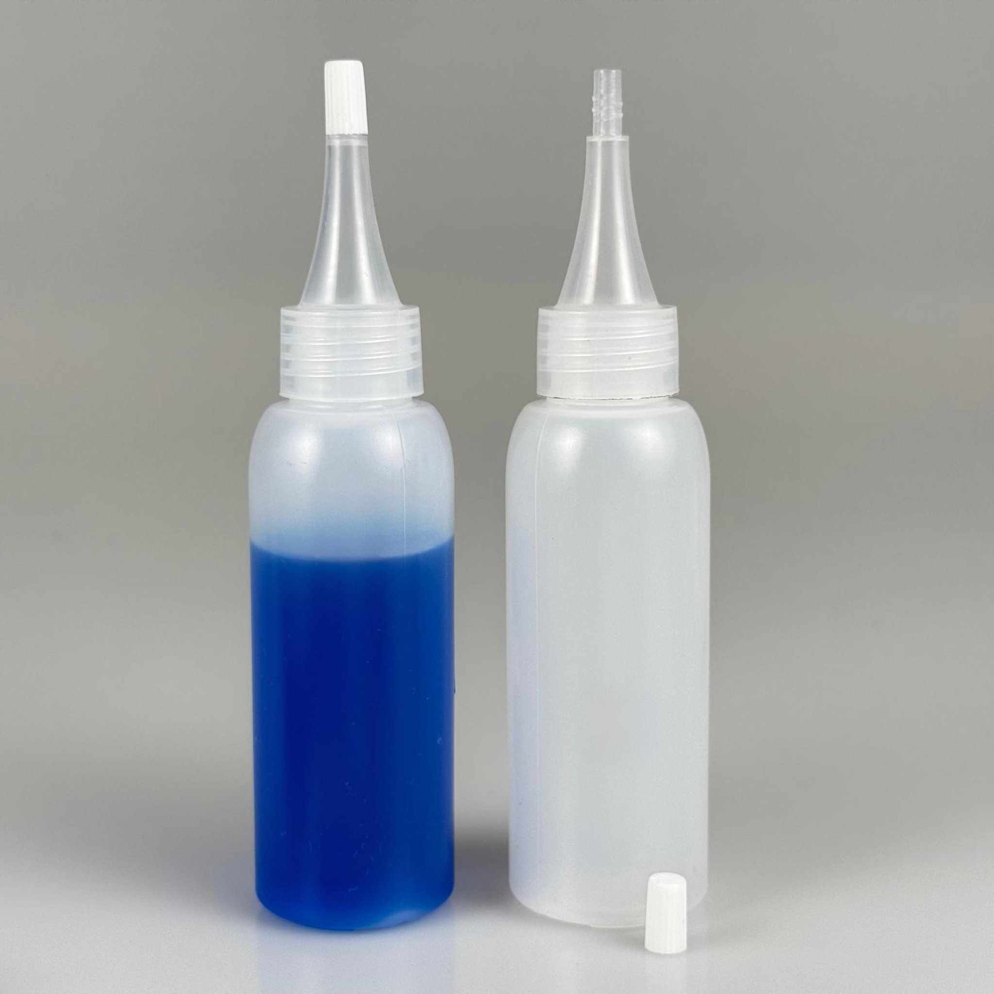 100 ML SIKILABİLİR YUMUŞAK PE POLİETİLEN PLASTİK ŞİŞE - ŞEFFAF AKITICI SİVRİ KARTUŞ KAPAKLI - 100 cc sos, yağ, kartuş, mürekkep vb için boş şişeler