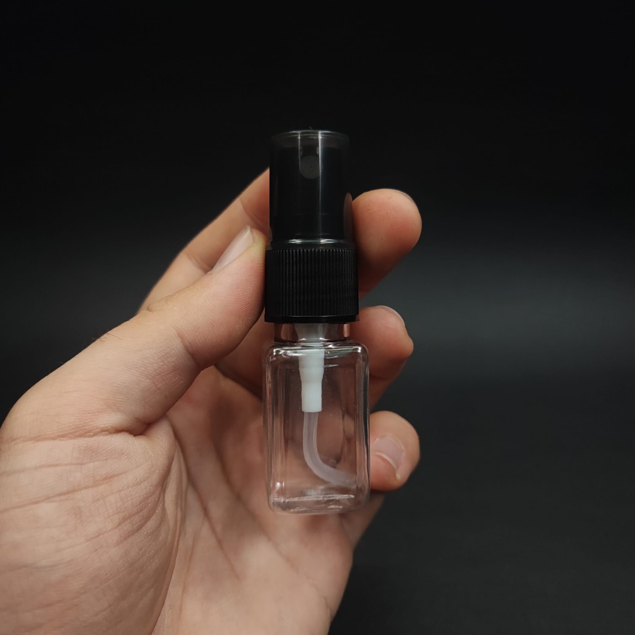 10 CC ŞEFFAF KARE PET ŞİŞE - SİYAH SPREYLİ TESTER 10 ML PLASTİK ŞİŞE