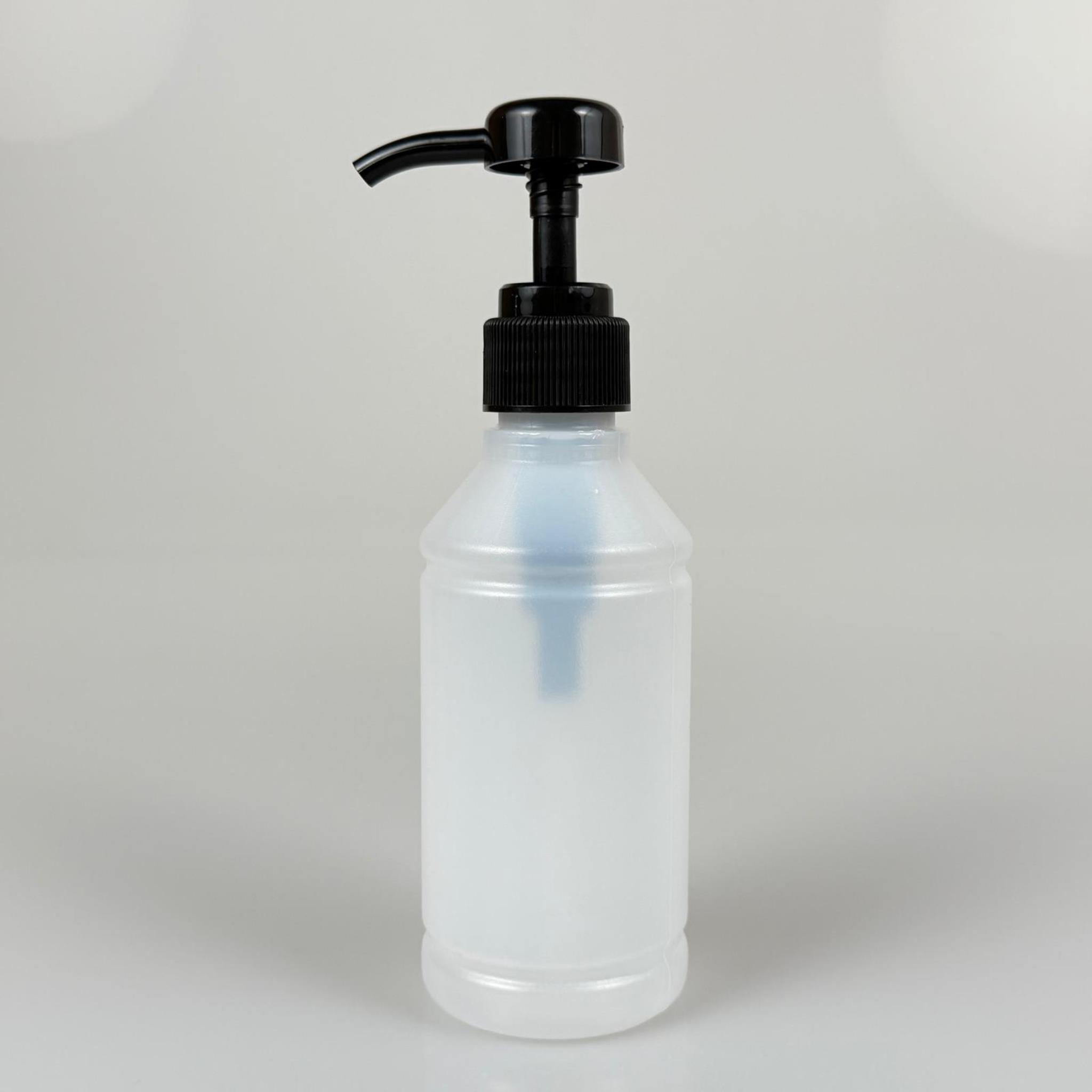 250 CC POLİETİLEN YARI SAYDAM MODEL ŞİŞE - SİYAH DOZAJ POMPALI (HER BASMADA 4 CC SIVI ATAR)  - 250 ML POMPALI ŞİŞE - ŞURUP, ŞAMPUAN, KREM GİBİ YOĞUN KIVAMLI SIVILARDA KULLANILIR