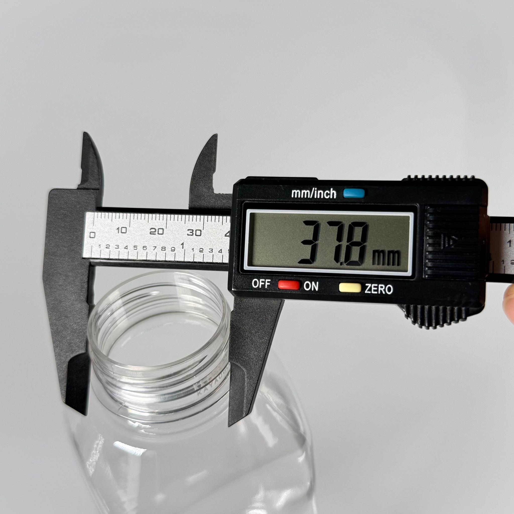 500 CC KÖŞELİ KARE PET ŞİŞE (28 GR) - 38 MM GENİŞ AĞIZLI KAPAKSIZ - 500 ML DETOX, MEYVE SUYU, SMOOTHIE, AYRAN, SÜT, MEŞRUBAT VB İÇİN BOŞ PLASTİK ŞİŞELER