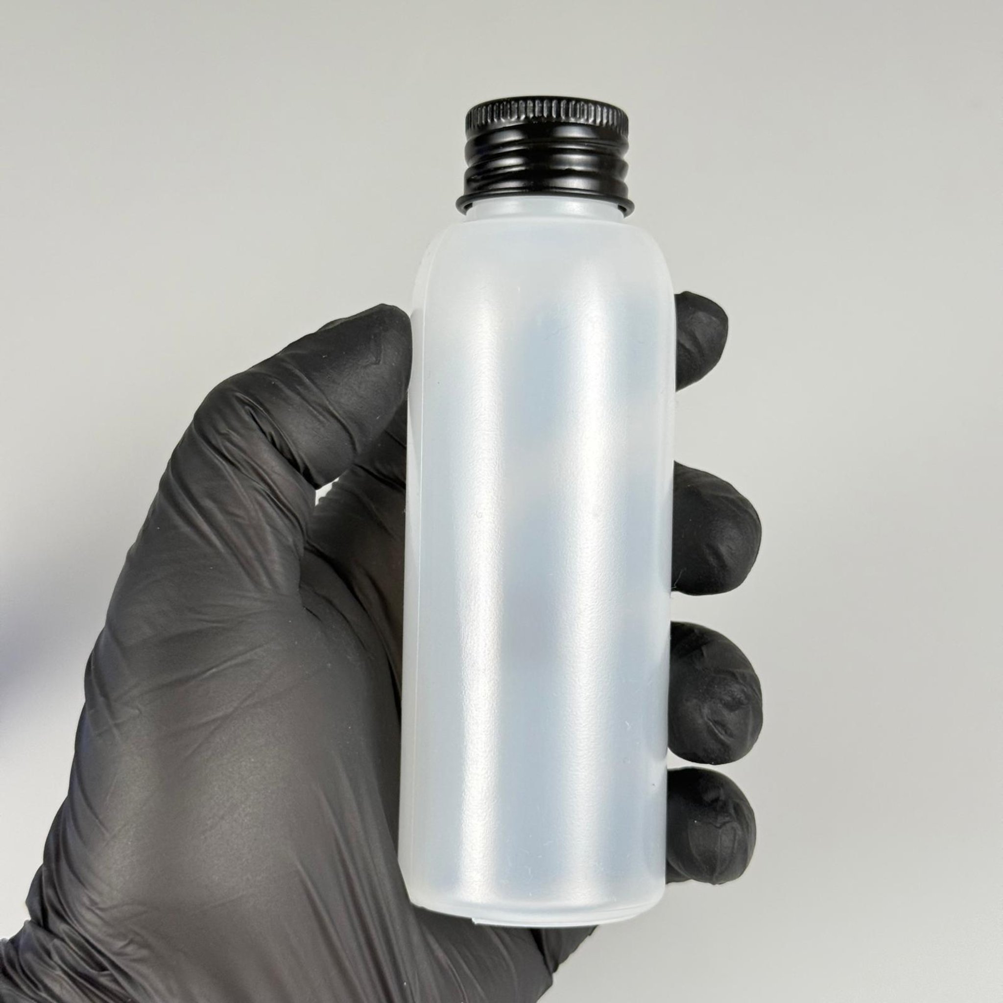 100 ML SIKILABİLİR YUMUŞAK PE POLİETİLEN PLASTİK ASETON ŞİŞESİ ( 24 AĞIZ ) + KÖPÜK CONTALI SİYAH METAL ALÜMİNYUM KAPAKLI TAKIM - 100 cc sos, yağ, kartuş, mürekkep vb için boş şişeler