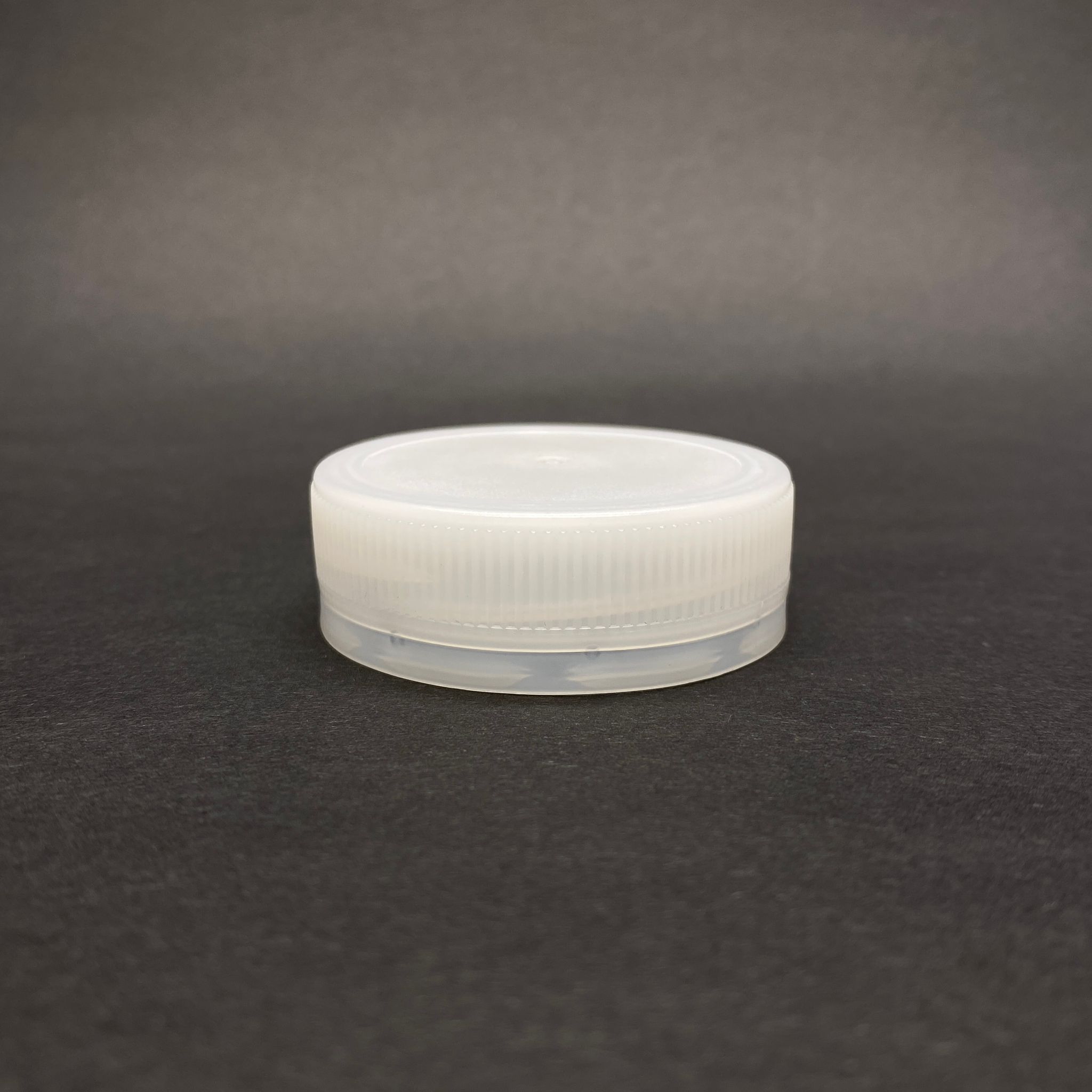 48 MM VİDALI KİLİTLİ PLASTİK KAPAK BEYAZ - 5 LİTRE SU PETİ KAPAĞI - 10 LİTRE SU PETİ KAPAĞI - KİLİTLİ