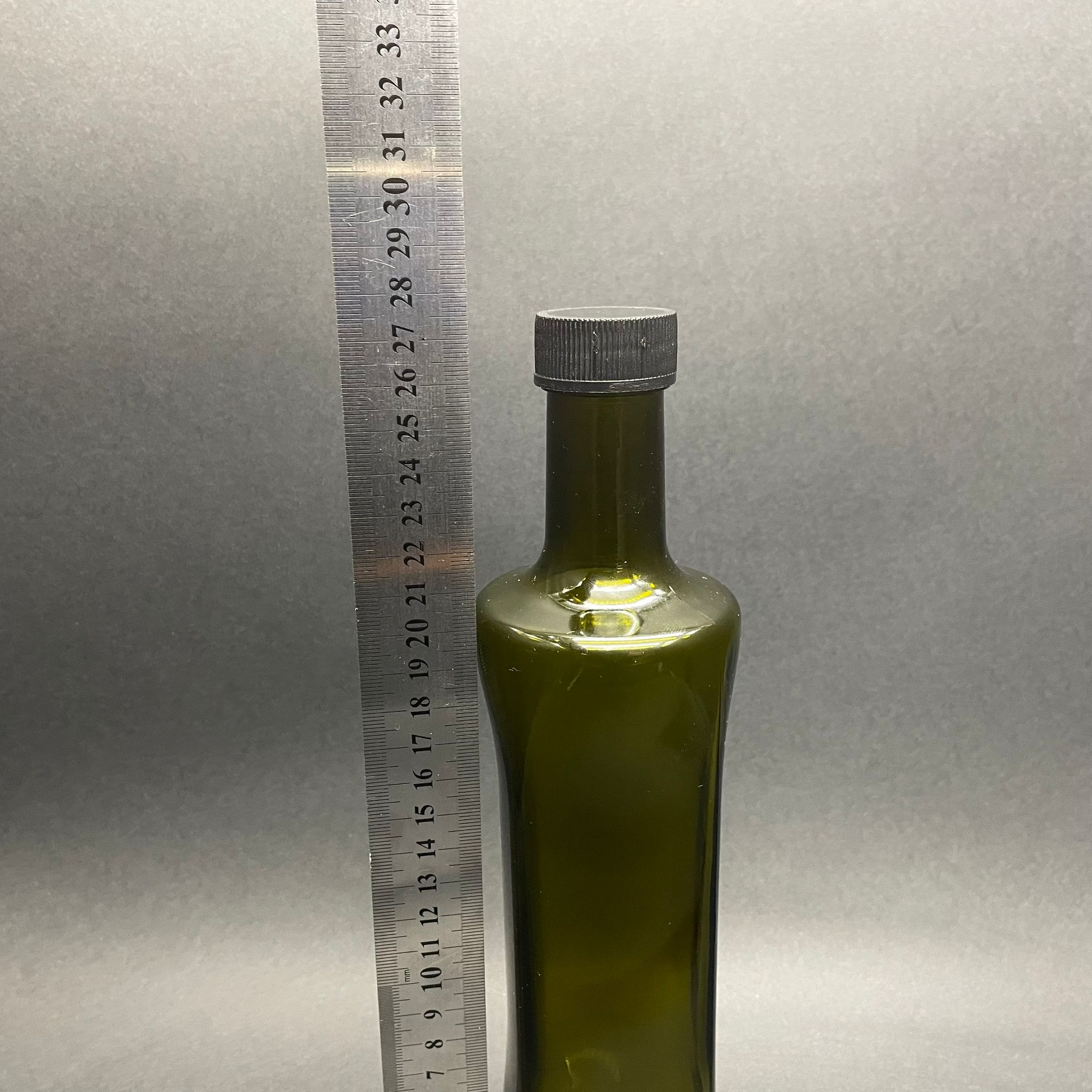 500 CC YEŞİL GEOLİVE CAM ŞİŞE - SİYAH KAPAKLI - 500 ML OVAL ŞİŞE - GEOLİVE ŞİŞE 500 ML - zeytinyağı için renkli cam şişeleri - Şişecam Stok Kodu: 127050