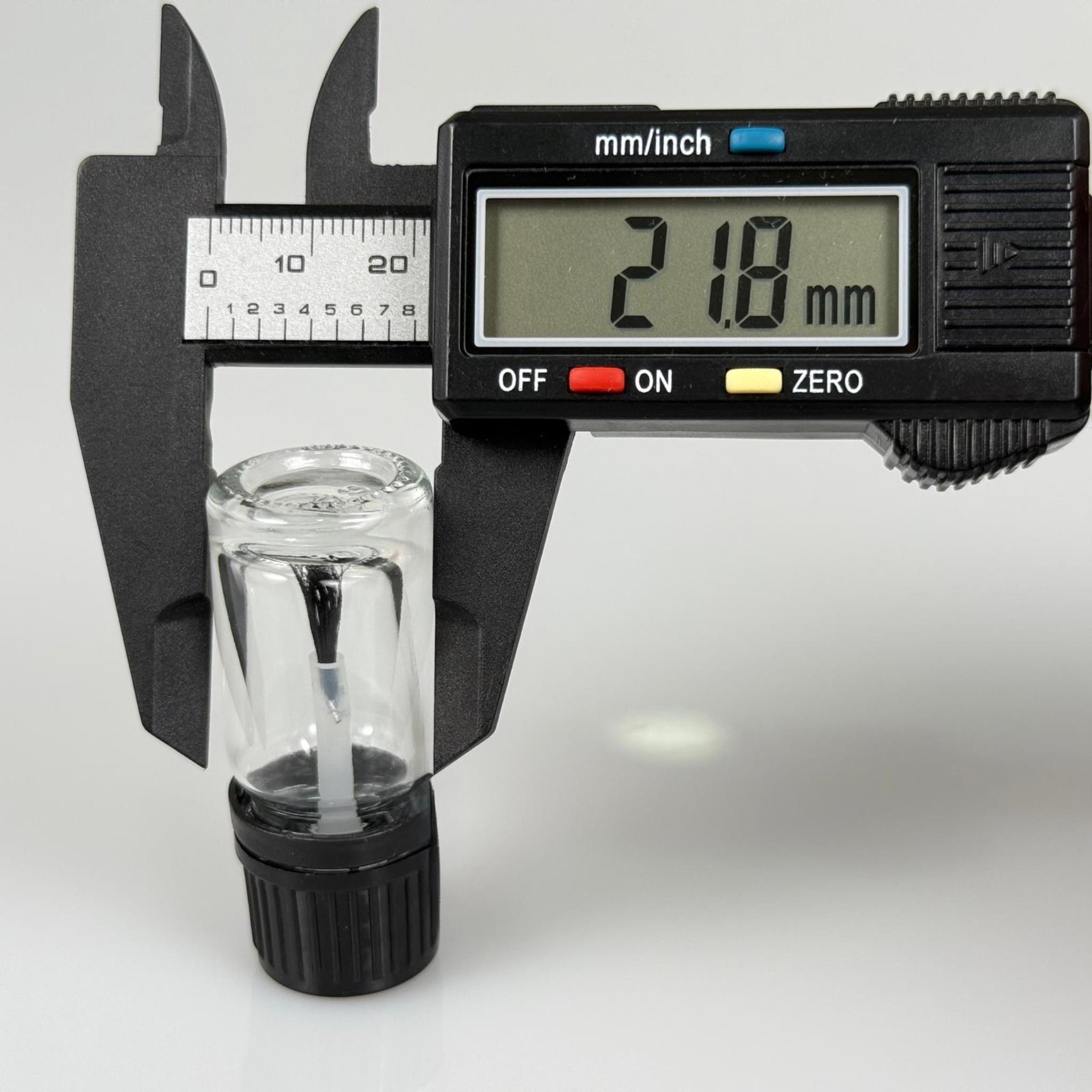 5 CC FIRÇALI CAM ŞİŞE - ŞEFFAF - 5 ML SİYAH KAPAKLI FIRÇALI CAM ŞİŞE - CAM OJE ŞİŞESİ FIRÇALI BEYAZ KAPAKLI TAKIM - BOŞ OJE ŞİŞESİ, FIRÇALI ŞİŞE, OTOMOTİV VE MOBİLYA İÇİN RÖTÜŞ BOYA ŞİŞESİ VB. ÇOK AMAÇLI FIRÇALI ŞİŞE