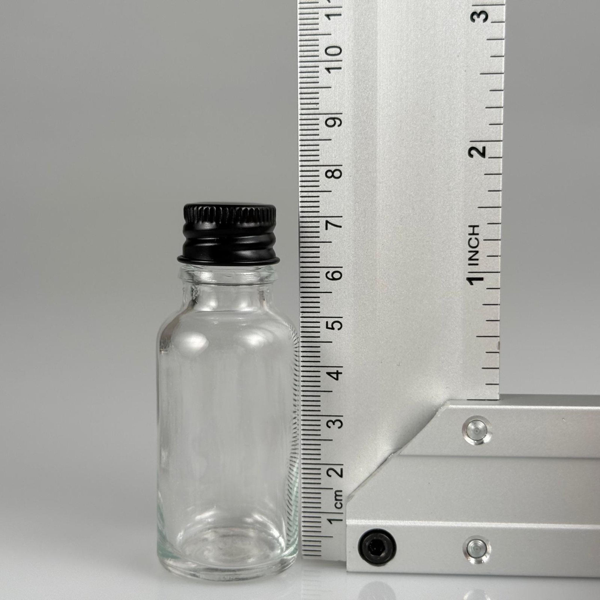 20 CC ŞEFFAF CAM ŞİŞE + KÖPÜK CONTALI SİYAH ALÜMİNYUM METAL KAPAKLI + DAMLALIKLI KOLONYA TIPALI TAKIM - 20 ML ŞEFFAF CAM ŞİŞE