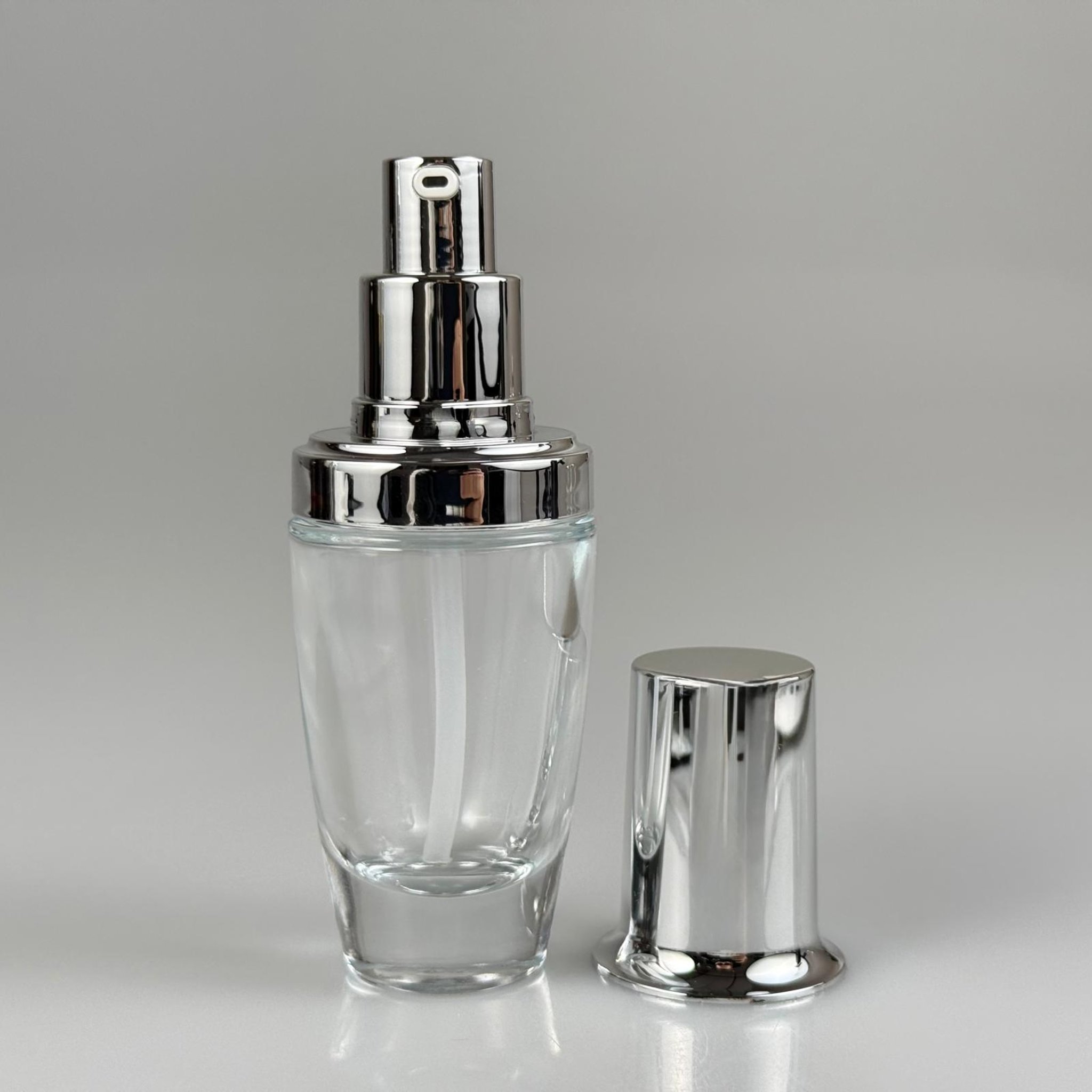 30 ML ROMA ŞİŞE - GÜMÜŞ METAL POMPALI BOŞ LÜX KREM VE LOSYON ŞİŞELERİ