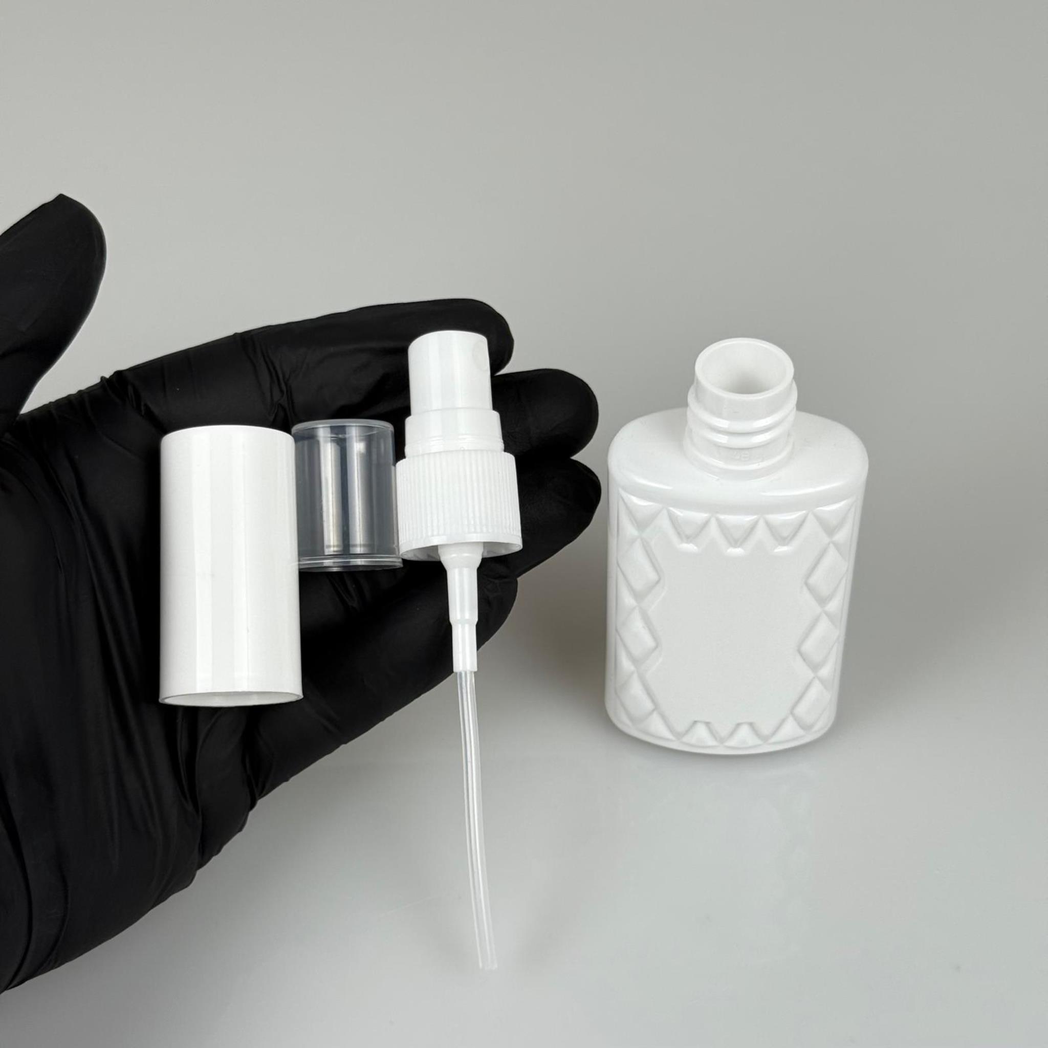 50 CC BEYAZ PET KÖŞELİ PARFÜM ŞİŞESİ  - BEYAZ SPREYLİ - BEYAZ KORUMA KAPAKLI - 50 ML PLASTİK PARFÜM - KOLONYA ŞİŞESİ