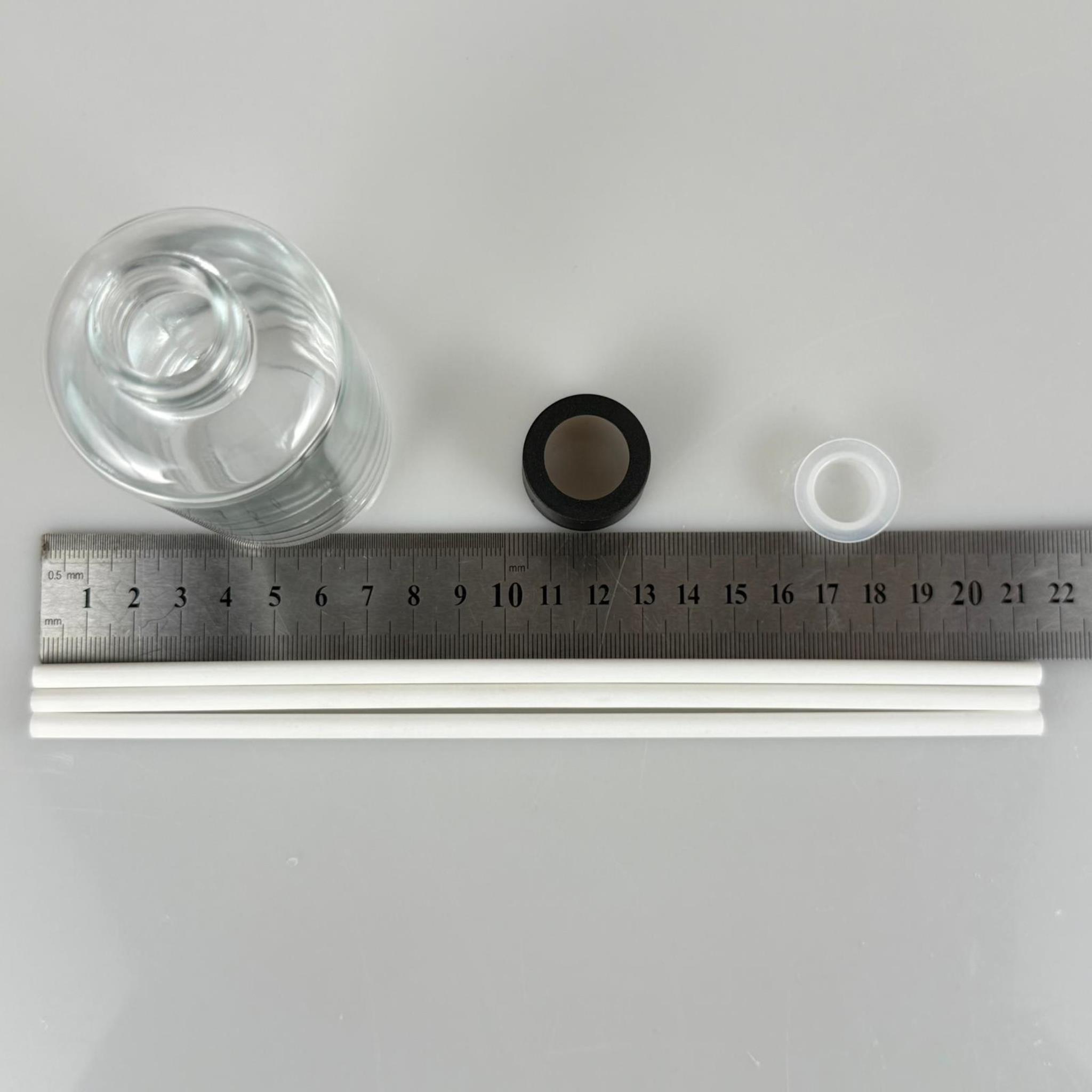 110 CC YUVARLAK UZUN SİLİNDİR MODEL CAM BAMBU ODA KOKUSU ŞİŞESİ - 110 ML ÇUBUKLU KÖŞELİ BAMBU ODA KOKUSU ŞİŞESİ - DİFÜZÖR ŞİŞE- CAM ŞİŞE + SİYAH KAPAK + TIPA + 3 ADET FİBER BEYAZ BAMBU ÇUBUK