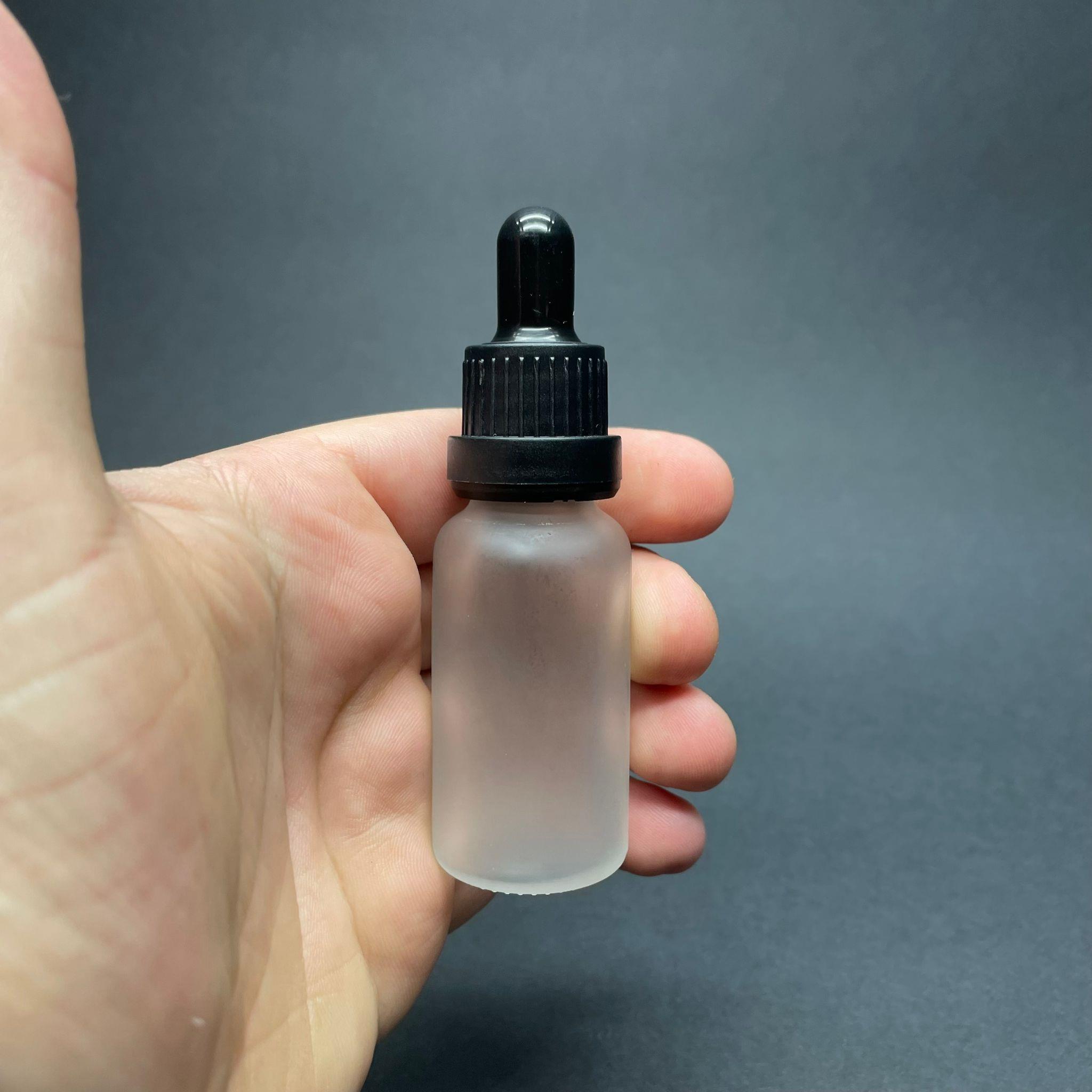 20 CC BUZLU CAM DAMLALIKLI ŞİŞE - SİYAH EMZİK - SİYAH KİLİTLİ PLASTİK KAPAK - 20 ML BUZLU CAM DAMLALIKLI ŞİŞE - SERUM ŞİŞESİ DAMLALIKLI - BOŞ SERUM ŞİŞESİ - TOPTAN DAMLALIKLI ŞİŞE