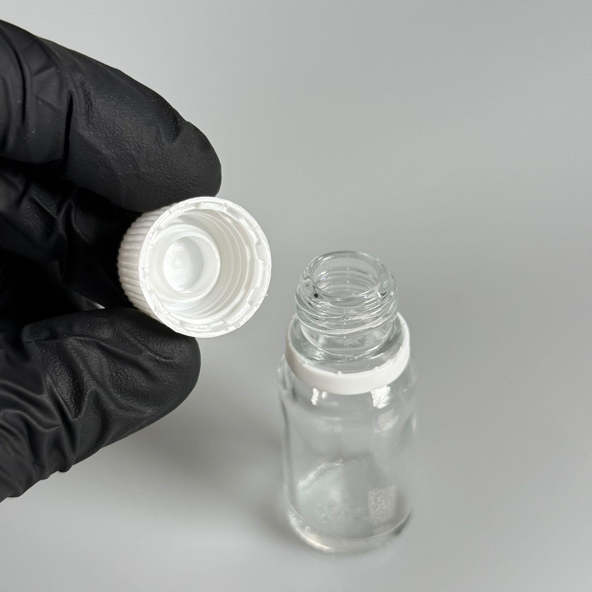 10 CC CAM ŞEFFAF KİLİTLİ, KENDİNDEN CONTALI BEYAZ KAPAKLI - 10 ML DAR AĞIZLI İLAÇ ŞİŞESİ