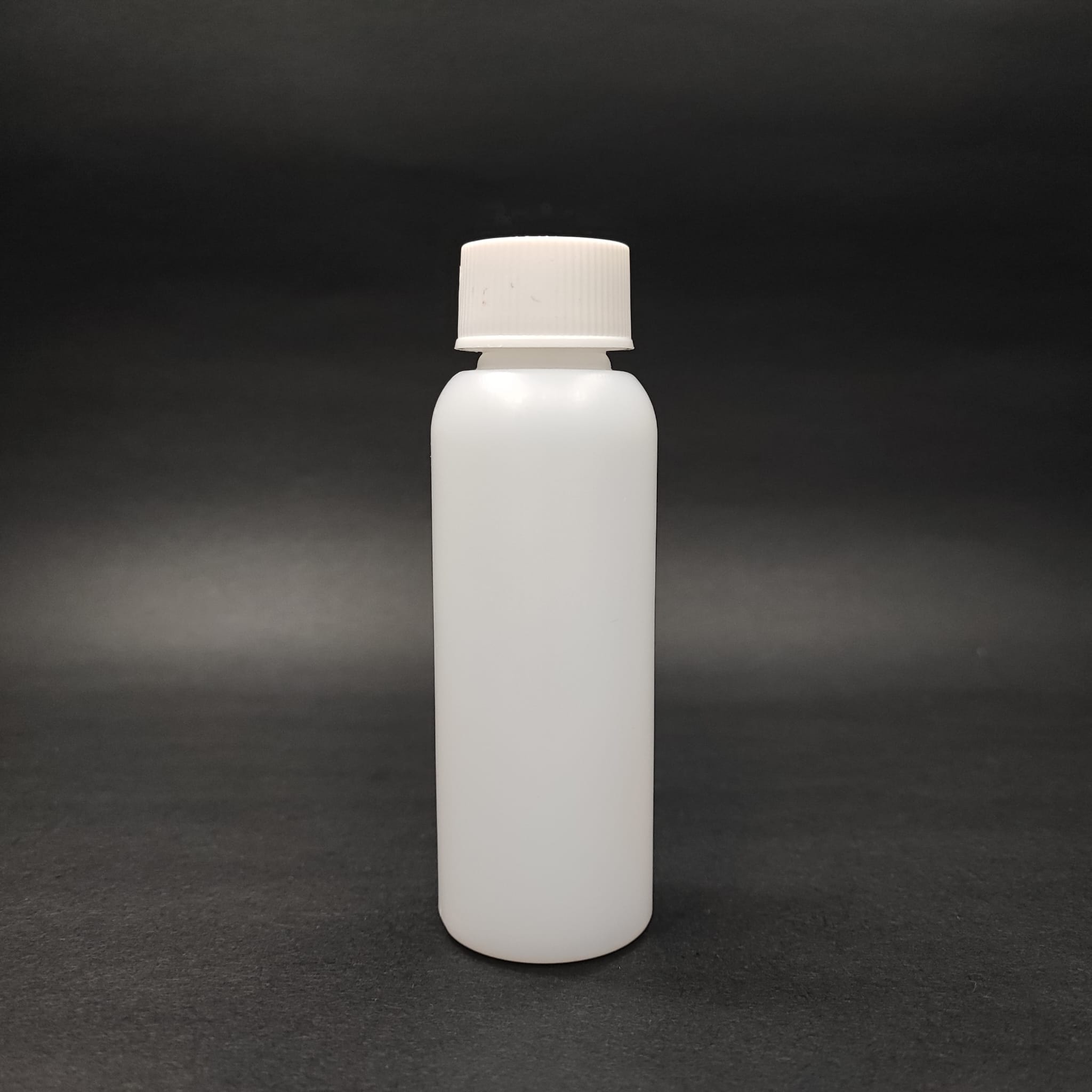 100 CC SİLİNDİR YARI SAYDAM POLİETİLEN ŞİŞE + BEYAZ ÇOCUK KİLİTLİ KAPAK (SIZDIRMAZ KÖPÜK CONTALI) - 100 ML ÇOCUK KİLİTLİ PET ŞİŞE