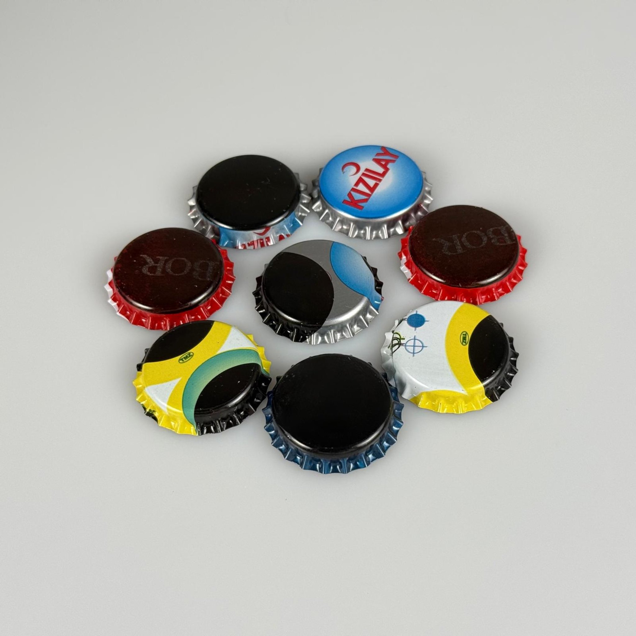 26 MM GAZOZ KAPAĞI BASKILI (TAÇ KAPAK - SODA GAZOZ ŞİŞESİ UYUMLU) - BASKI DESENLERİ FARKLI OLABİLİR