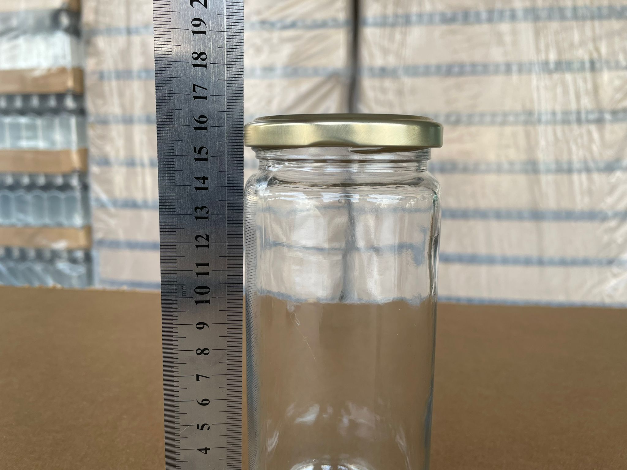 500 CC UZUN KAVANOZ - GOLD STRELİZE METAL KAPAKLI - 500 ML BORU TİP CAM KAVANOZ