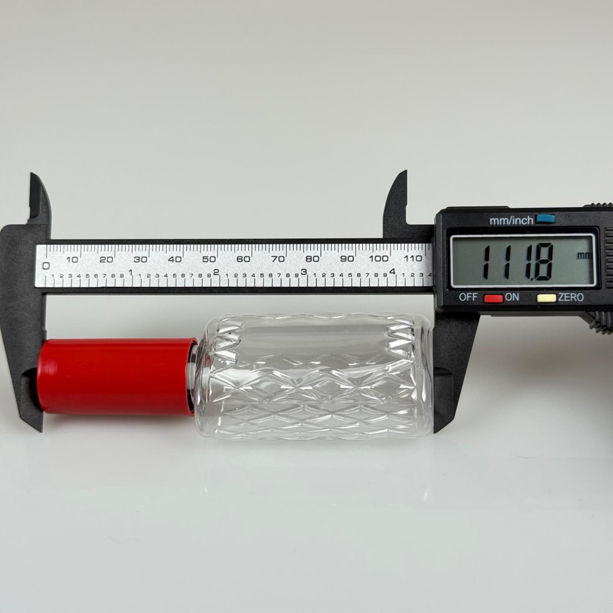 50 CC ŞEFFAF PET KÖŞELİ PARFÜM ŞİŞESİ - SİYAH SPREYLİ - KIRMIZI KORUMA KAPAKLI - 50 ML PLASTİK PARFÜM - KOLONYA ŞİŞESİ