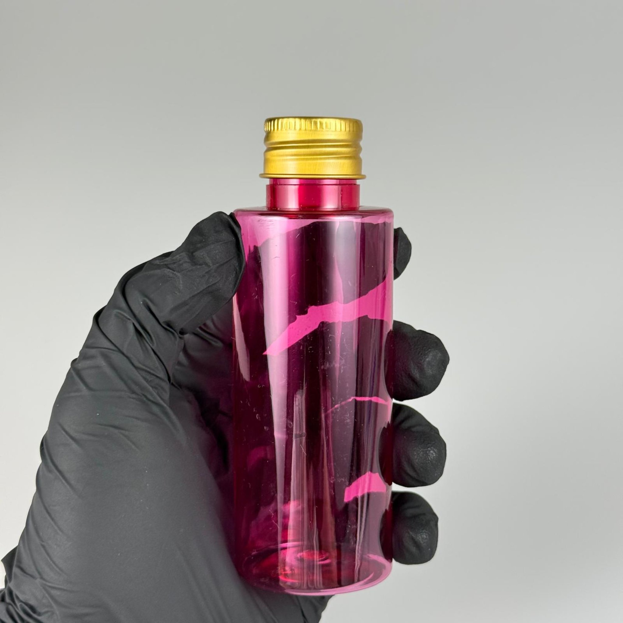 100 CC PEMBE SİLİNDİR KESKİN KÜT MODEL SERT PET ŞİŞE (17 GR - 24 AĞIZ ) + KÖPÜK CONTALI GOLD METAL ALÜMİNYUM KAPAK KOLONYA TIPALI TAKIM - 100 ML KAPAKLI PEMBE PET ŞİŞELER