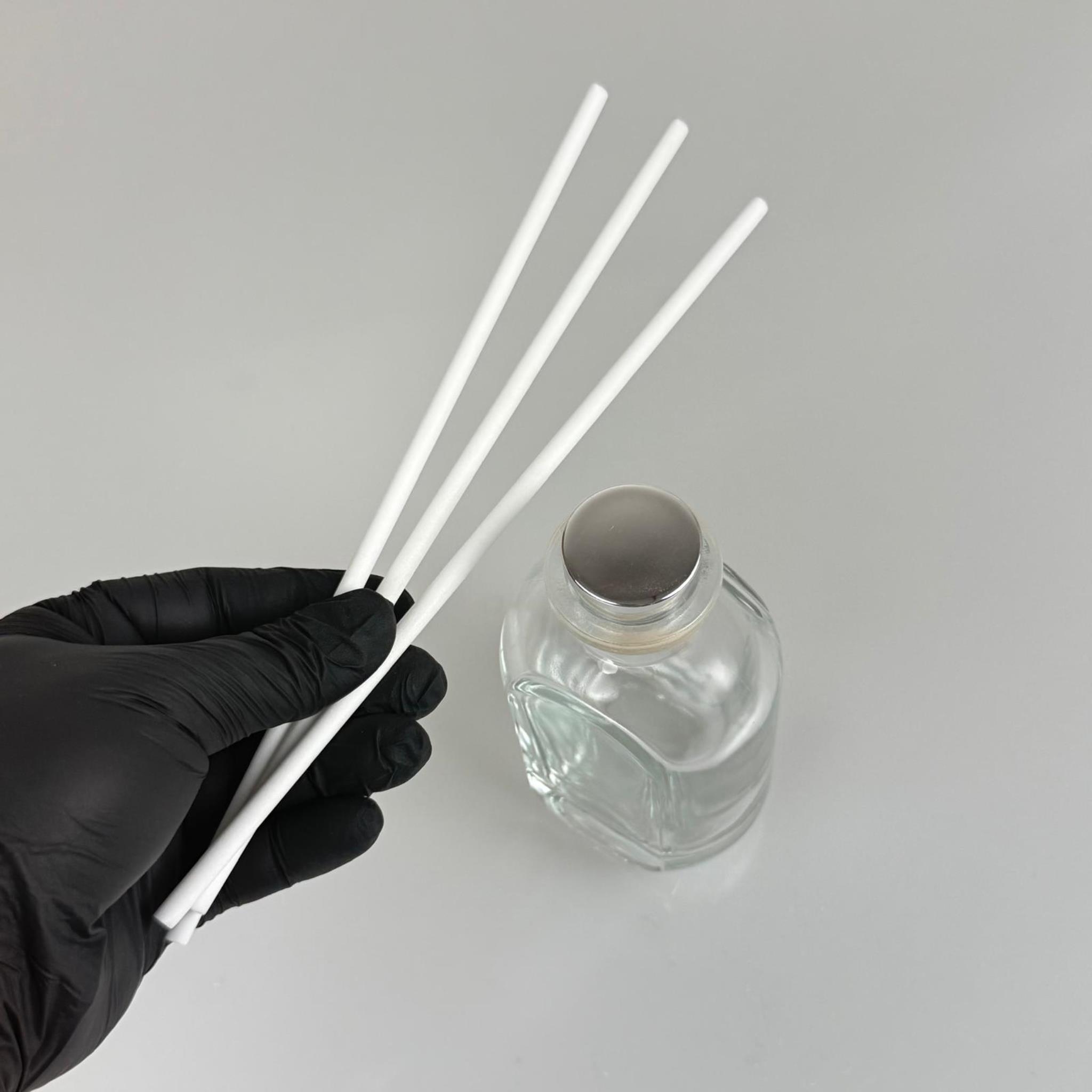 150 CC CAM BAMBU ODA KOKUSU ŞİŞESİ - 150 ML DİFFUSER CAM ŞİŞE + GÜMÜŞ MANTAR TIPA + 3 ADET 21 CM BEYAZ BAMBU ÇUBUK