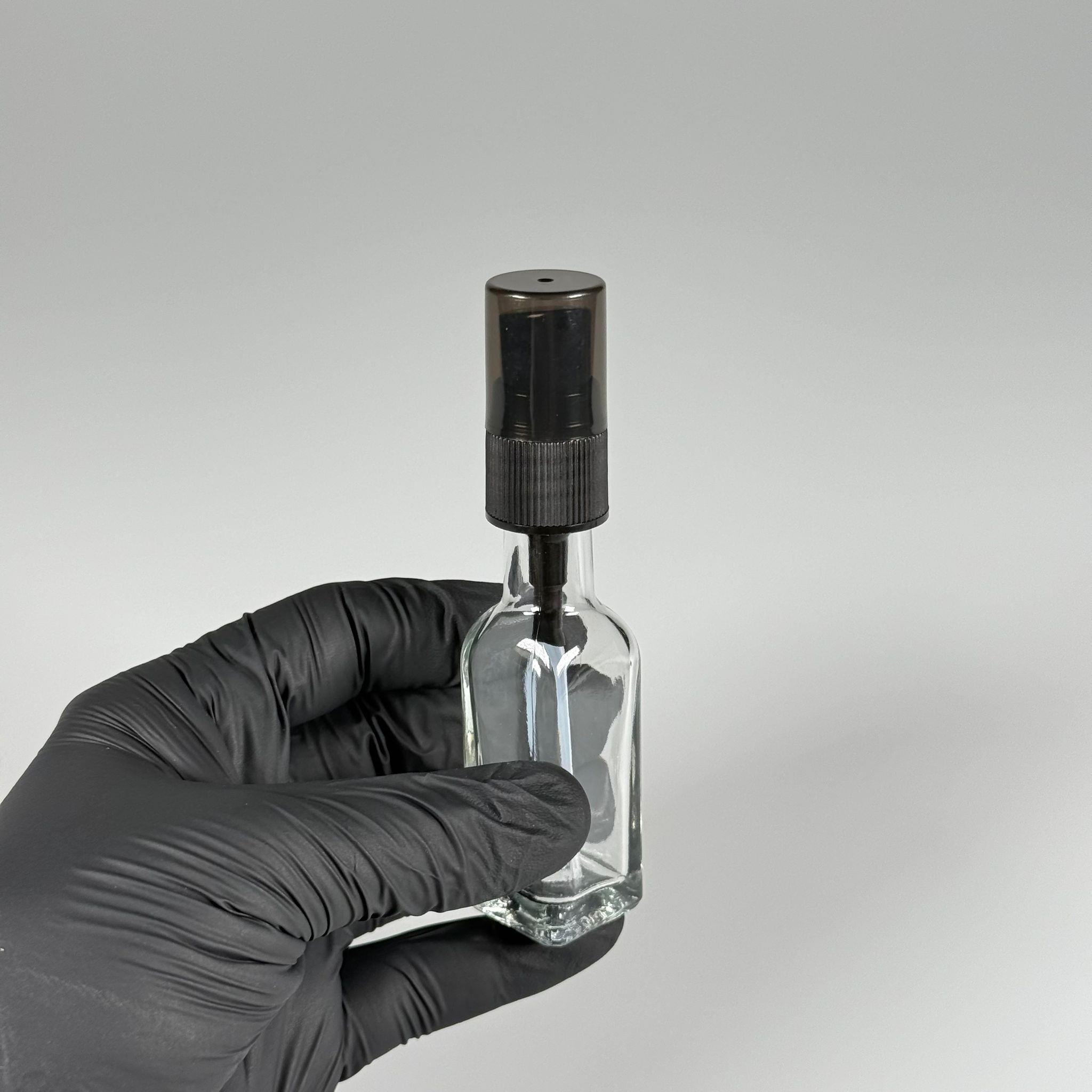 20 CC MARASKA KÖŞELİ YAĞ VE LOSYON POMPALI CAM ŞİŞE  - 20 ml kare cam şişe siyah pompalı