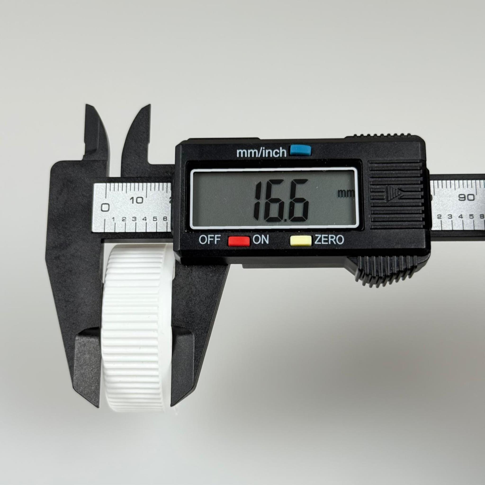 41/18 MM VİDALI PLASTİK KAPAK BEYAZ (PAŞABAHÇE 3 LİTRE KULPLU GALON ŞİŞE UYUMLU)