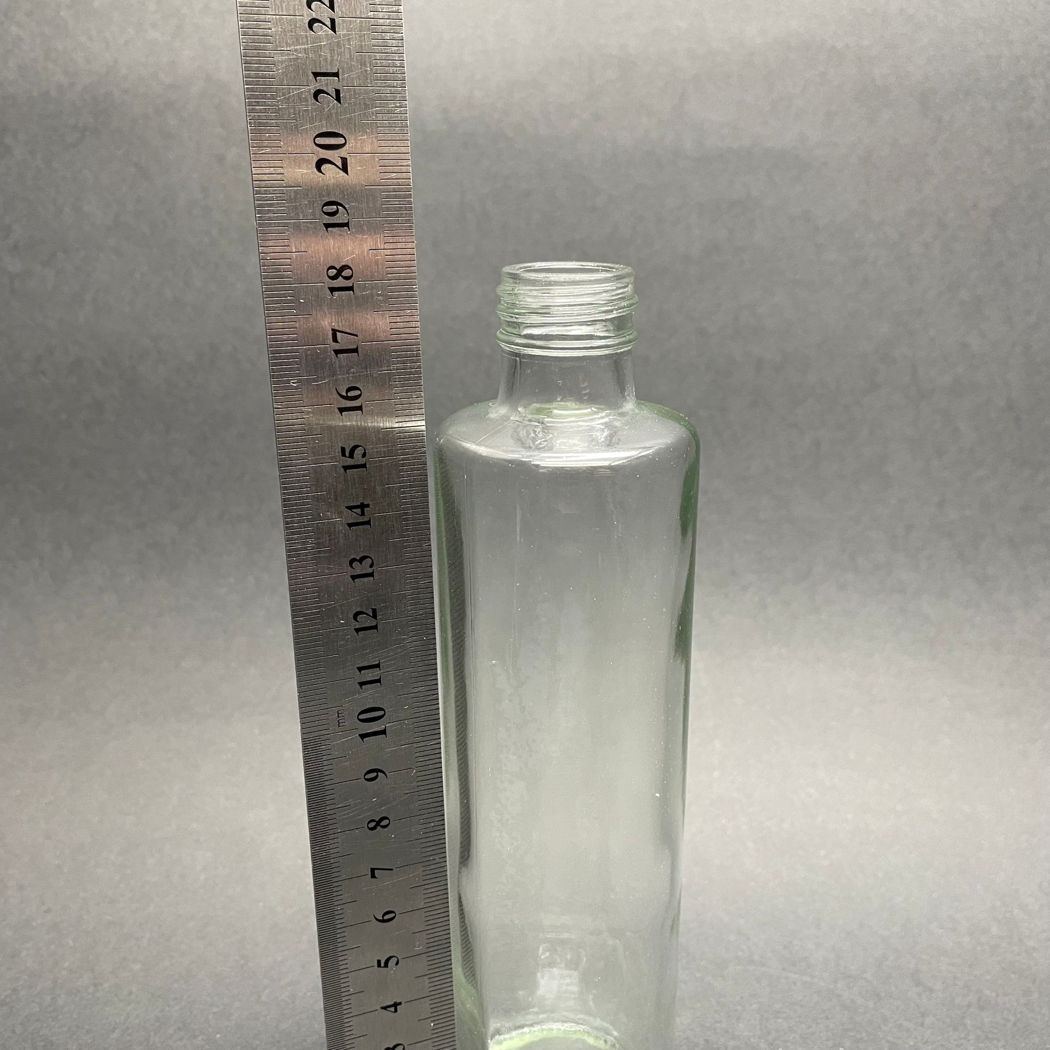 190 CC CAM KOLONYA ŞİŞESİ (24 AĞIZ) - 190 ML KOLONYA ŞİŞESİ KAPAKSIZ - PAŞABAHÇE SİLİNDİR KOLONYA ŞİŞESİ - ŞİŞECAM ÜRÜN KODU: 606119