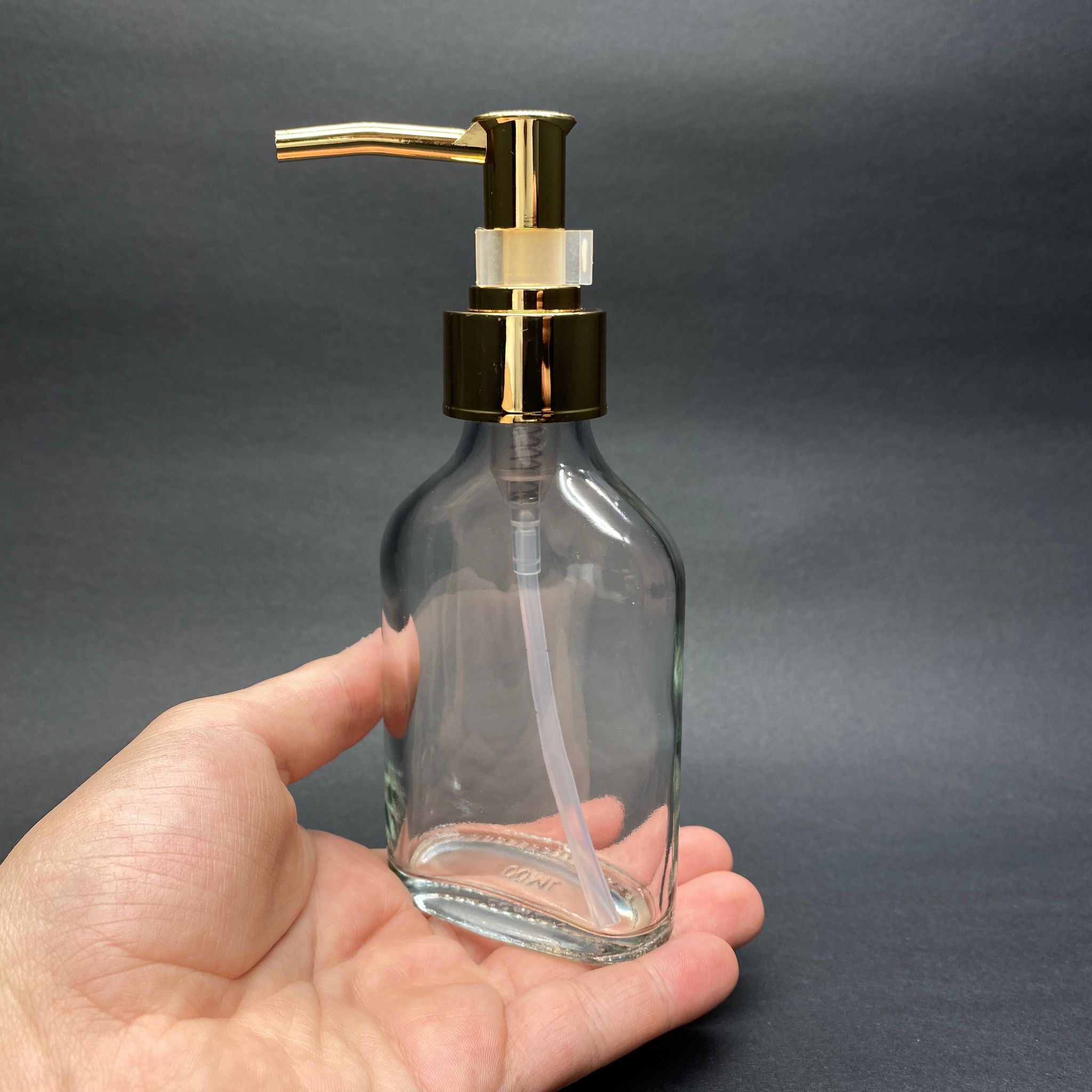100 CC YASSI CAM ŞİŞE - FULL METALİK LÜKS GOLD POMPALI - 100 ML SIVI SABUN POMPALI YASSI CAM ŞİŞE , CAM TONİK ŞİŞESİ