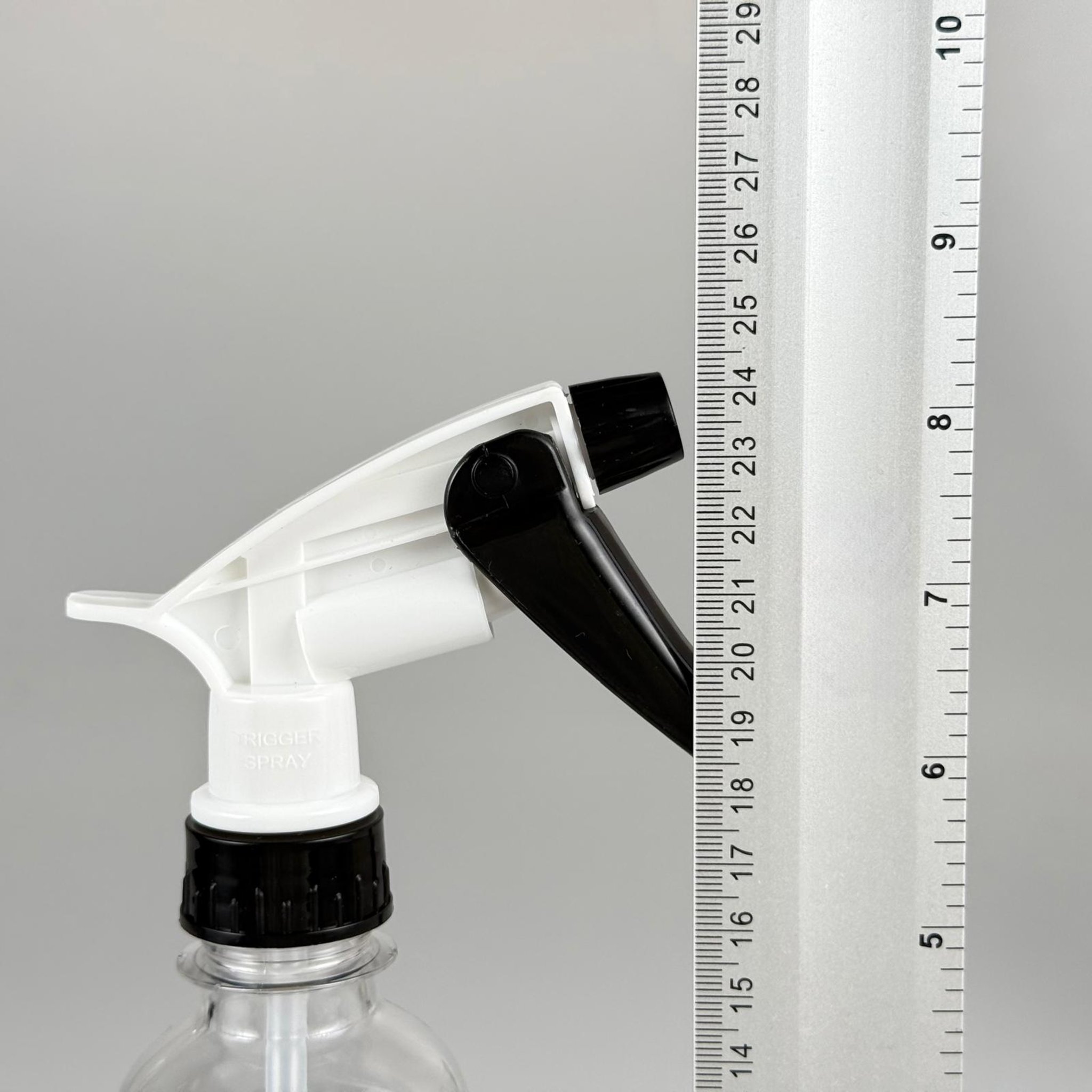 330 CC PET OTO BAKIM ŞİŞESİ - BÜYÜK SİYAH BEYAZ DOZAJLI KİMYASALA DAYANIKLI TRİGER TETİK SPREYLİ - 330 ML KİMYASALA DAYANIKLI PLASTİK ŞİŞE - 0,33 LT PET ŞİŞE - ŞEFFAF OTO TEMİZLİK ŞİŞESİ