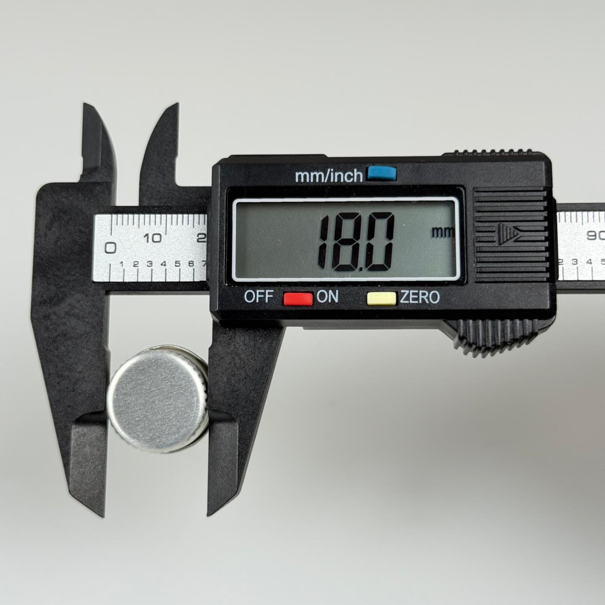 18 MM VİDALI GÜMÜŞ ALÜMİNYUM KAPAK