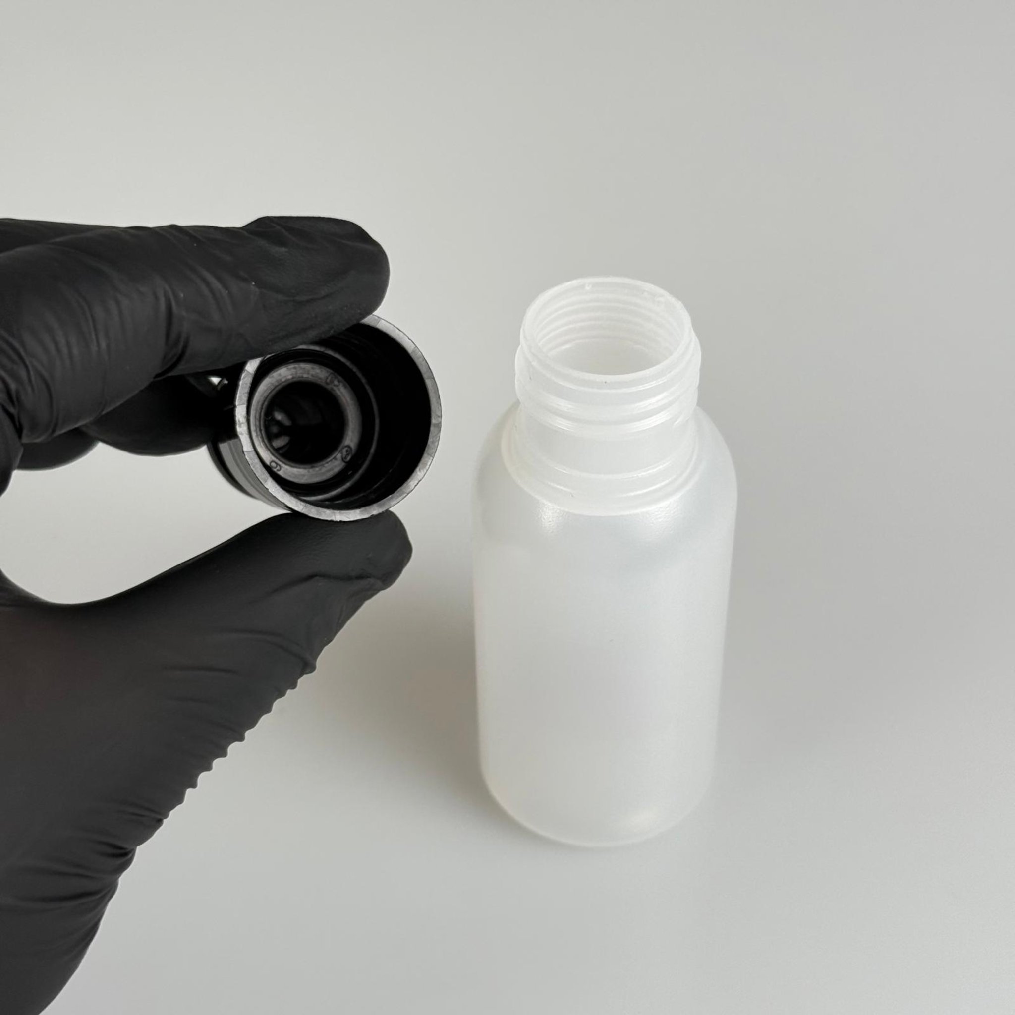 50 ML SIKILABİLİR YUMUŞAK POLİETİLEN PE PLASTİK ŞİŞE - SİYAH PUSH PULL ŞAMPUAN AKITICI - 50 cc sos, yağ, kartuş, mürekkep vb için boş şişeler