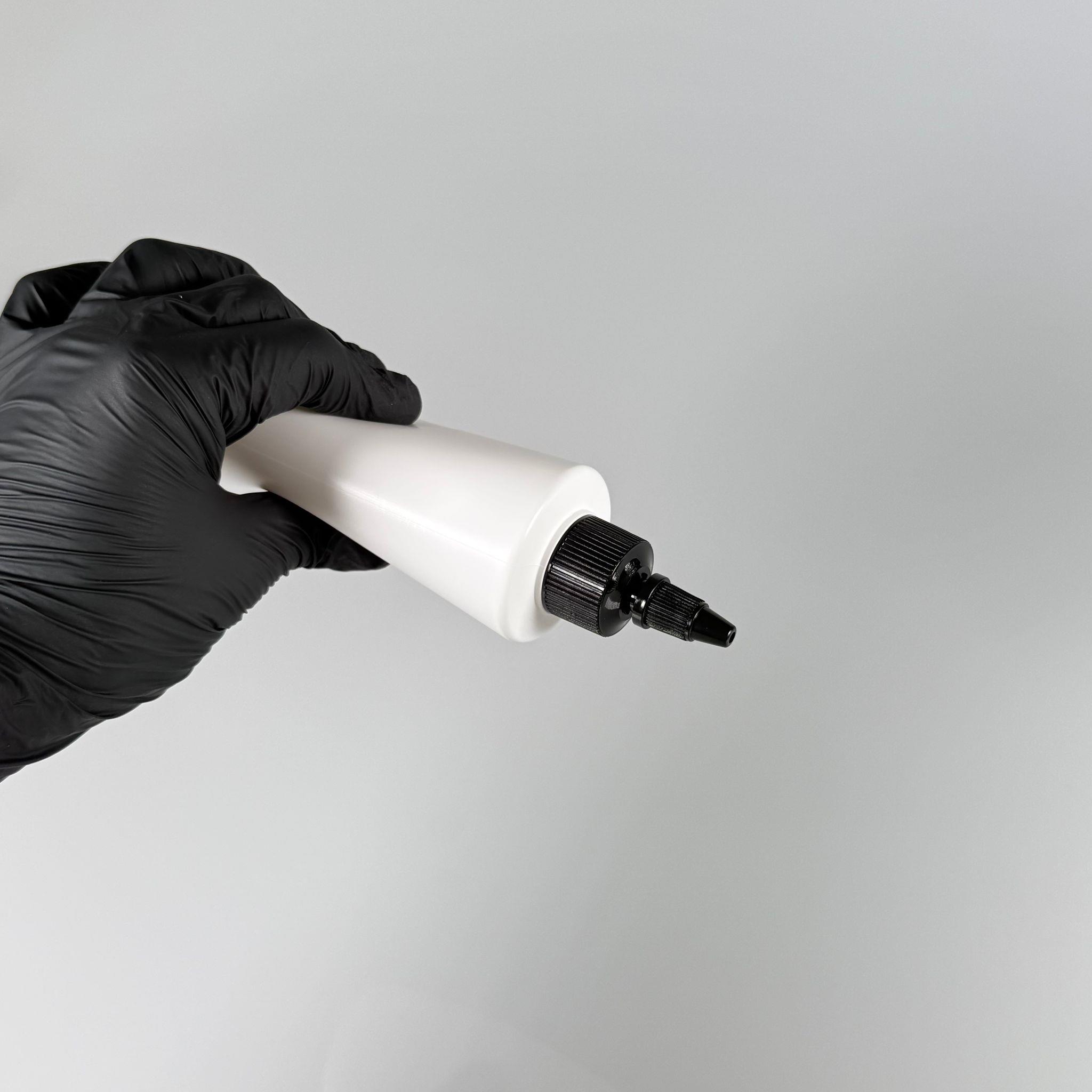 200 CC (SİLME 250 CC) BEYAZ SİLİNDİR MODEL MAT SERT POLİETİLEN ŞİŞE - SİYAH AKITICI SİVRİ TWİST KAPAKLI - 200 ML BEYAZ PLASTİK ŞİŞE