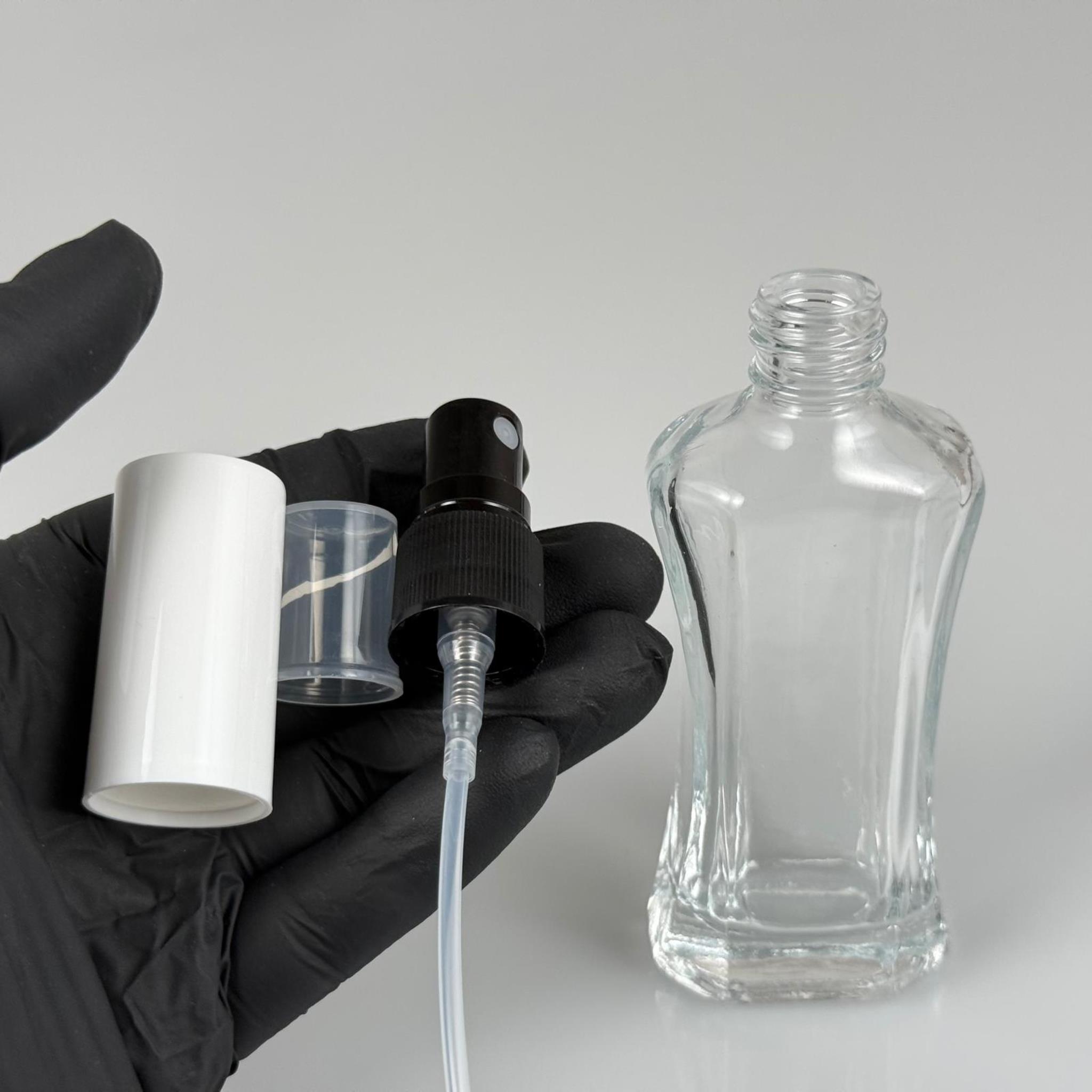 50 CC MİLANO MODEL CAM ŞİŞE - BEYAZ PLASTİK KAPAK - SİYAH SPREYLİ - 50 ML LÜKS PARFÜM ŞİŞESİ (CAMIN KALINLIĞI İLE İLGİLİ +/- 5 ML TOLERANS OLABİLİR)