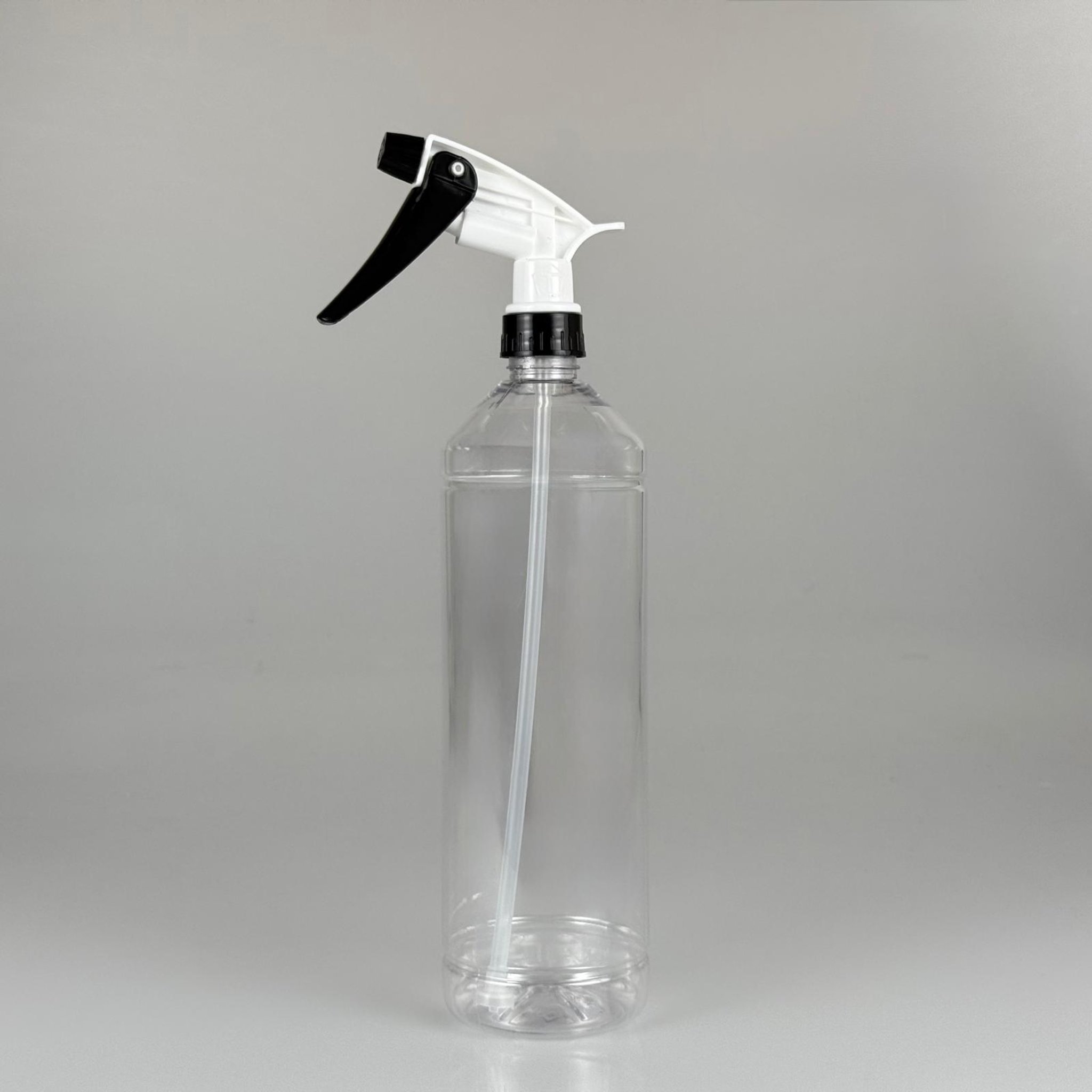 1000 CC PET ŞİŞE - BÜYÜK SİYAH BEYAZ DOZAJLI KİMYASALA DAYANIKLI TRİGER TETİK SPREYLİ - 1000 ML KİMYASALA DAYANIKLI PLASTİK ŞİŞE - 1 LT PLASTİK ŞİŞE - UZUN OTO TEMİZLİK ŞİŞESİ