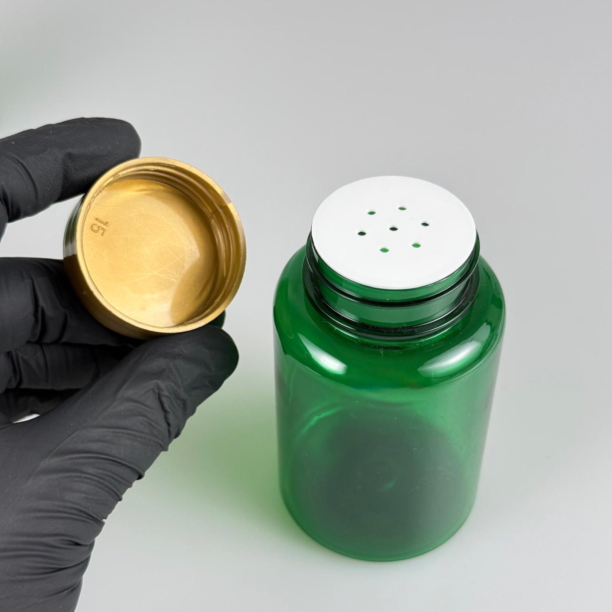 150 CC YEŞİL PET PUDRA ŞİŞESİ + GOLD PLASTİK KAPAKLI + PUDRA TIPALI TAKIM - 150 ML PUDRA KUTUSU, EKO TUZLUK