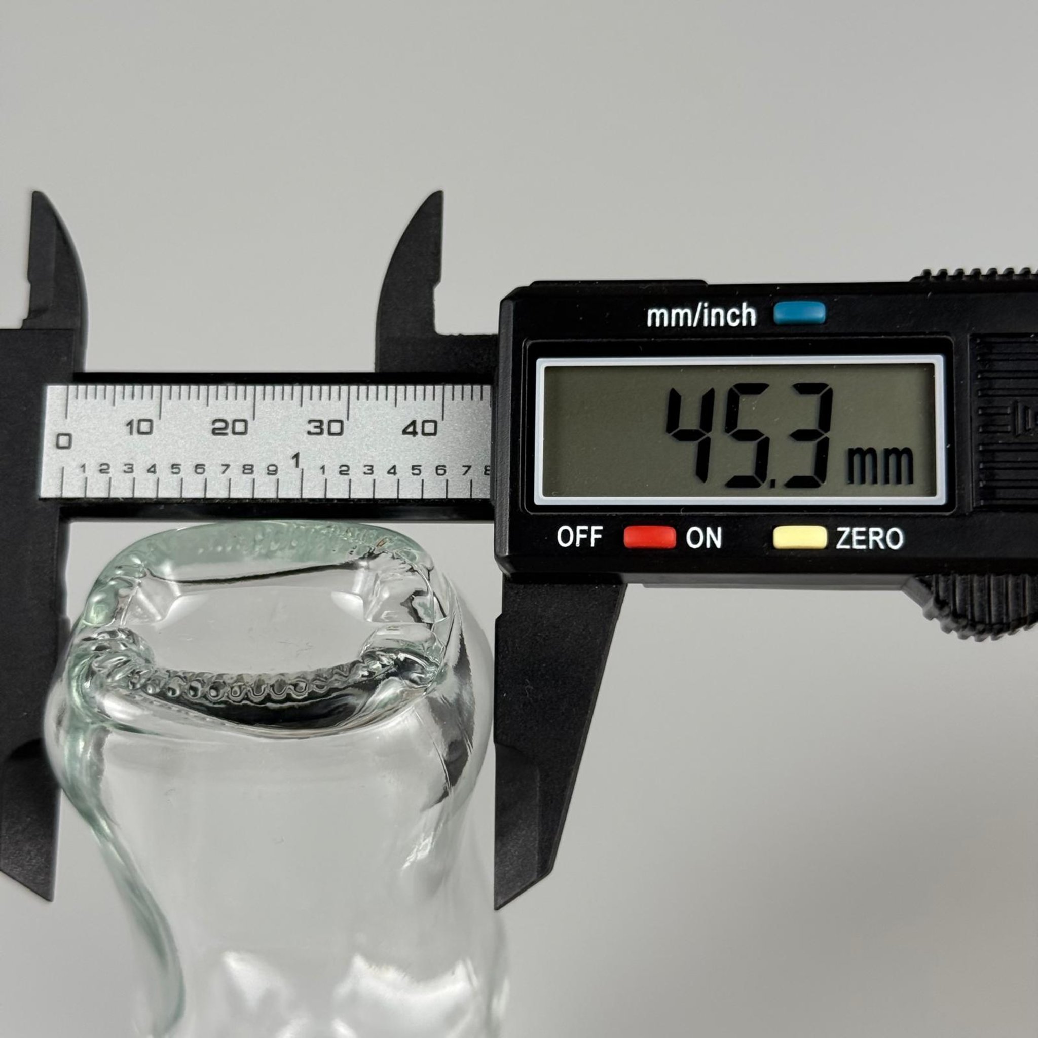 50 CC BOĞAZLI İNCE BELLİ CAM ŞİŞE + GÜMÜŞ ALÜMİNYUM METAL KAPAKLI TAKIM - 50 ML PRESTİJLİ ŞİŞE