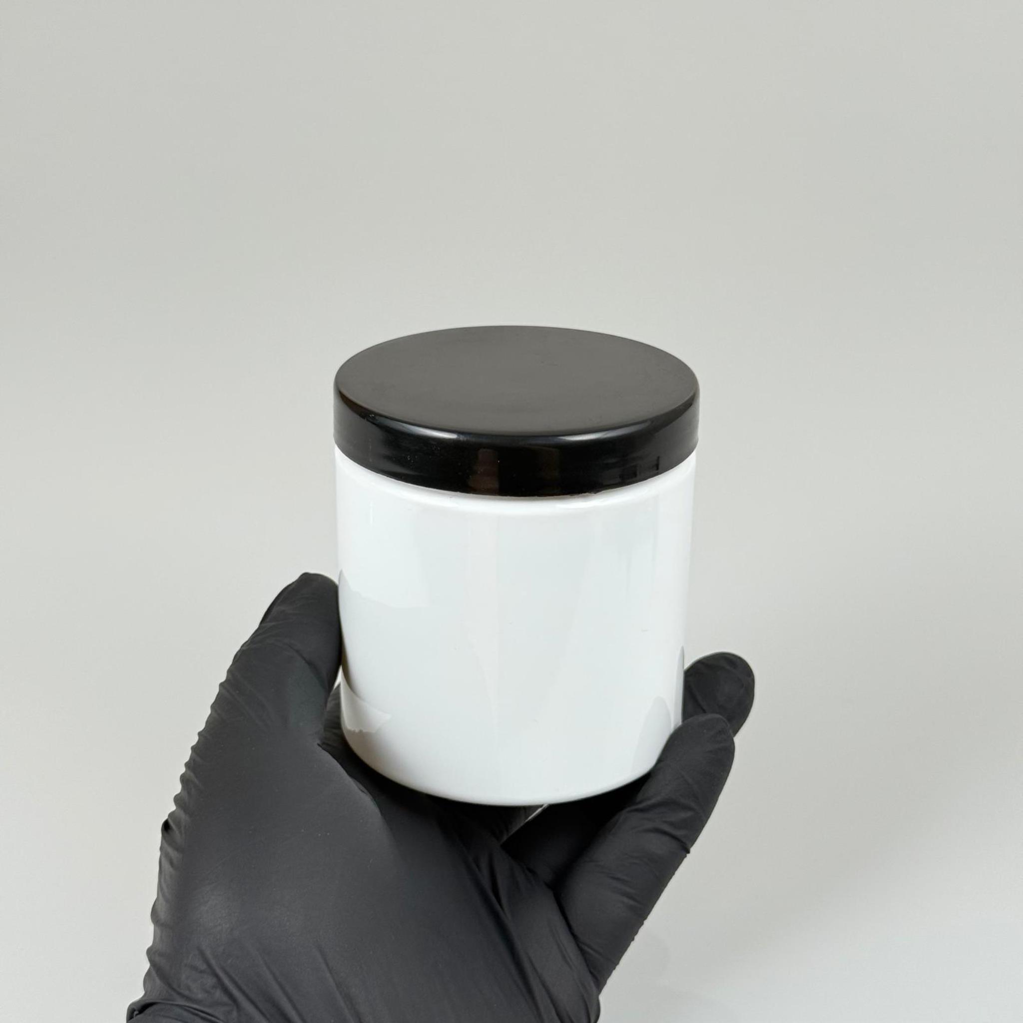 250 CC BEYAZ SERT PLASTİK KAVANOZ - SİYAH PLASTİK KAPAKLI - 250 ML PLASTİK KAPAKLI PLASTİK KAVANOZ - KOZMETİK KAVANOZ, GIDA KAVANOZU VE KREM KAVANOZU OLARAK KULLANABİLİRSİNİZ