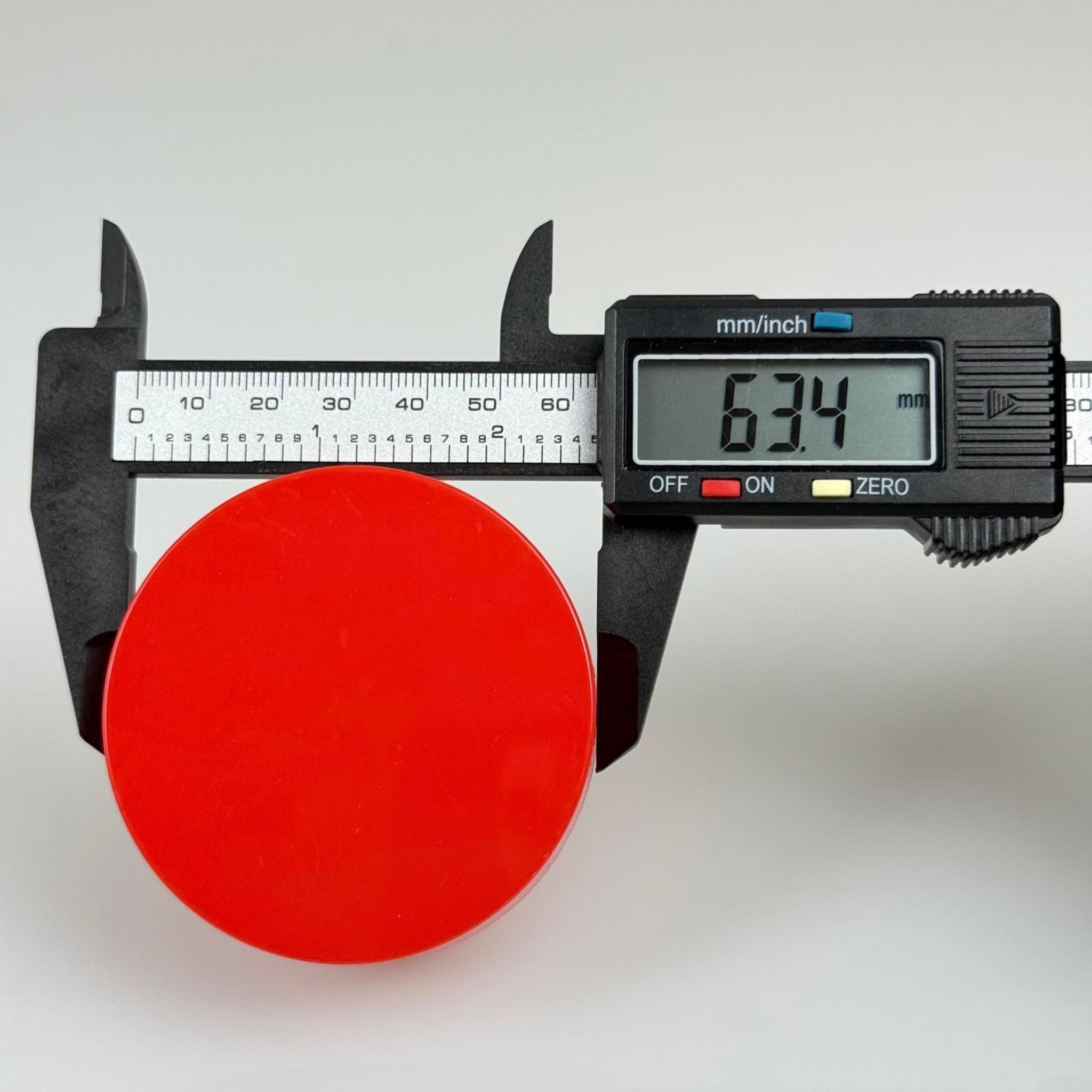 63 MM VİDALI PLASTİK KAPAK KIRMIZI