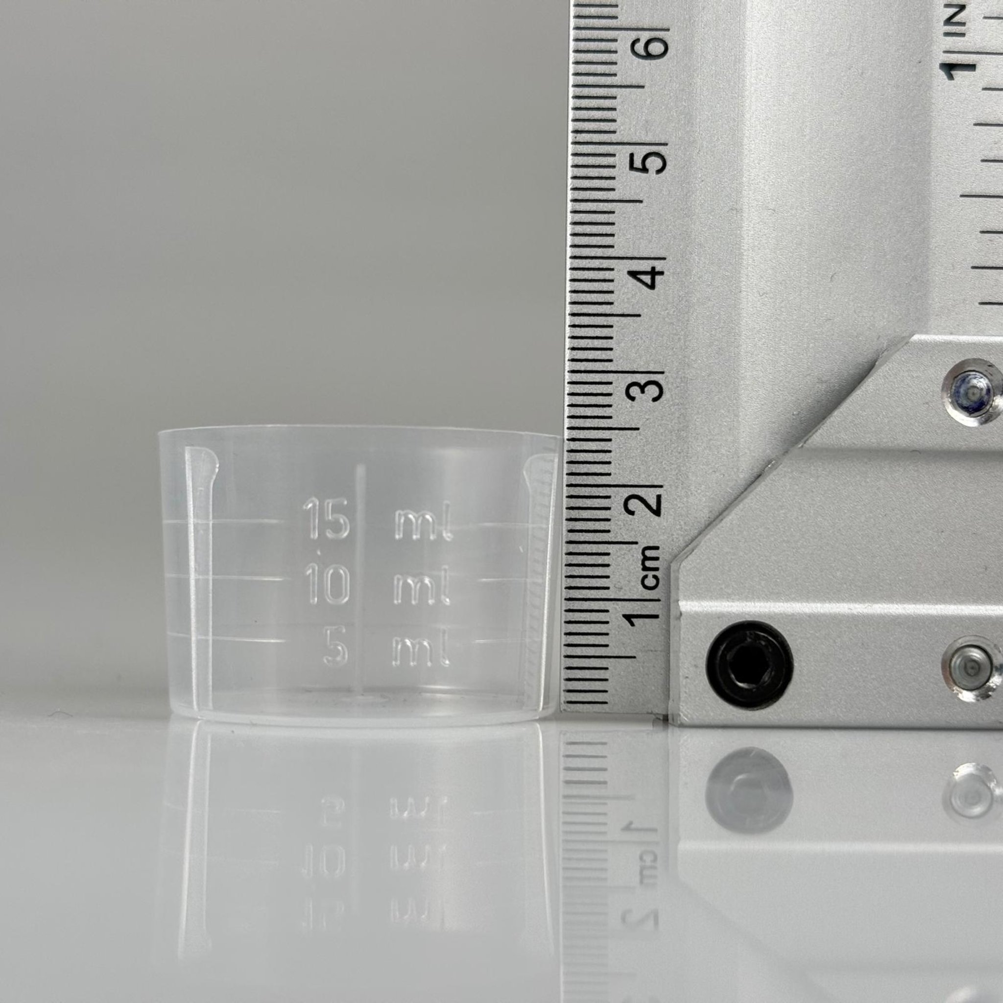 ÖLÇEK - 15 ML - 28 PP AĞIZ ECZA ŞİŞESİ İÇİN ÖLÇEK - ŞURUP KAPAĞININ ÜSTÜNE GEÇER