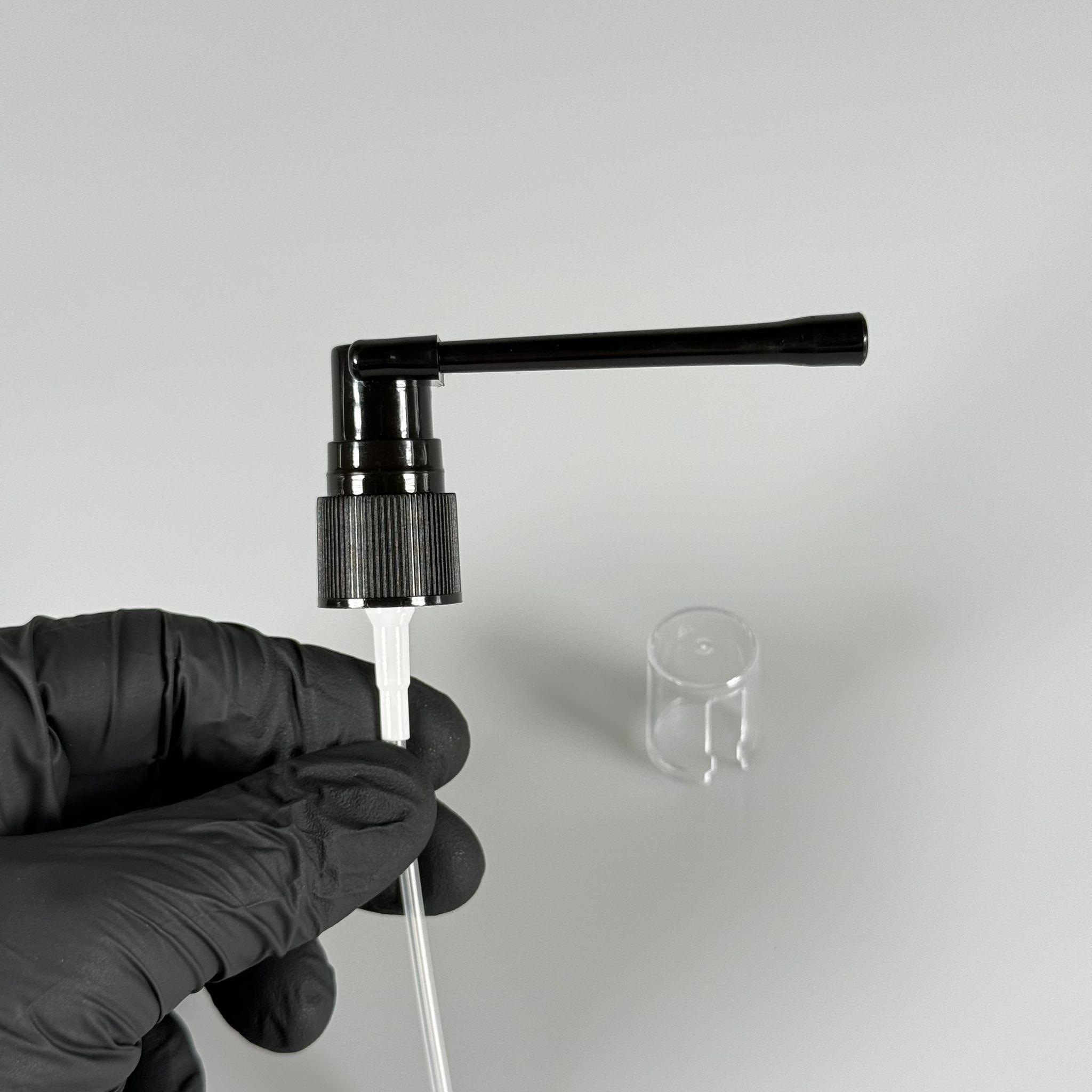 18 MM SPREY ORAL SİYAH - KAPAKLI (BOĞAZ SPREYİ) - Farmasötik Plastik Uzun Nozullu Mist Sprey