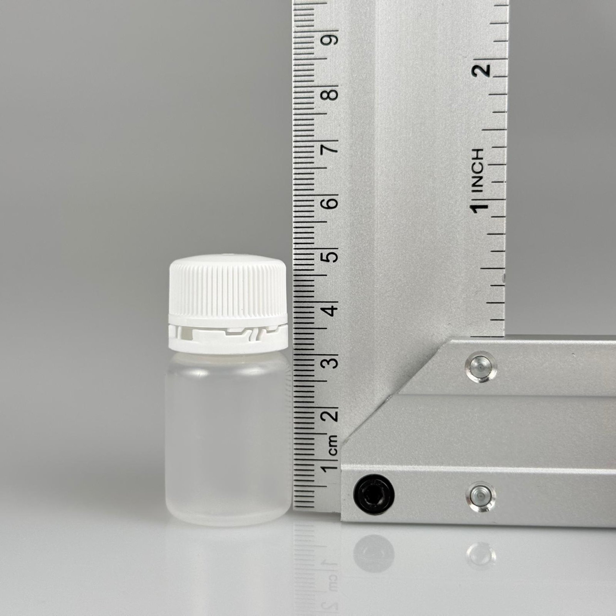 10 CC SHOT ŞİŞESİ - BEYAZ GENİŞ KAPAKLI - NATÜREL - 10 ML POLİETİLEN CARNITINE SHOT ŞİŞESİ - MEDİKAL VE KOZMETİK AMBALAJ