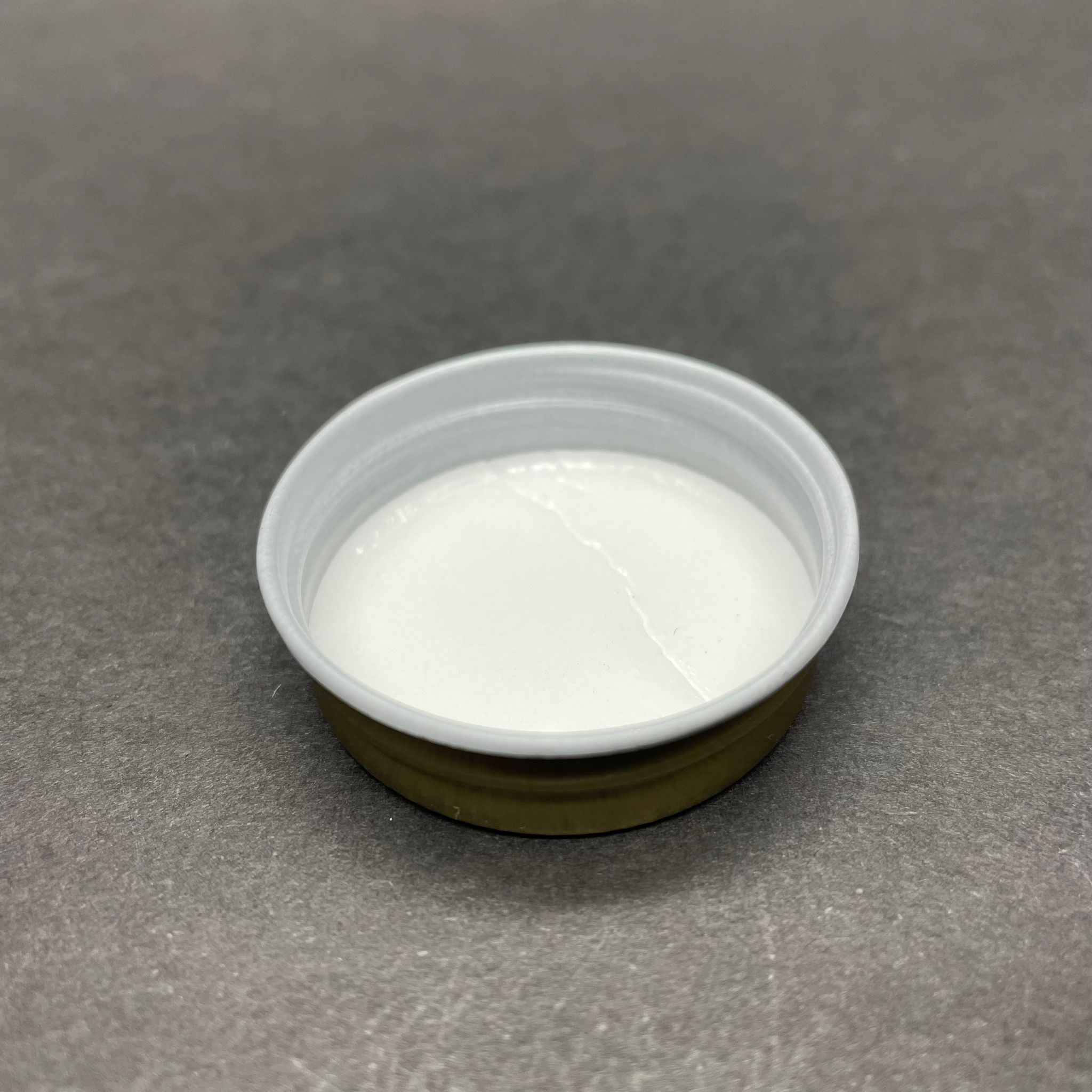 37 MM VİDALI GOLD METAL KAPAK - KÖPÜK CONTALI 36 GPI 400 AĞIZ KAVANOZLARA VE ŞİŞELERE UYAR