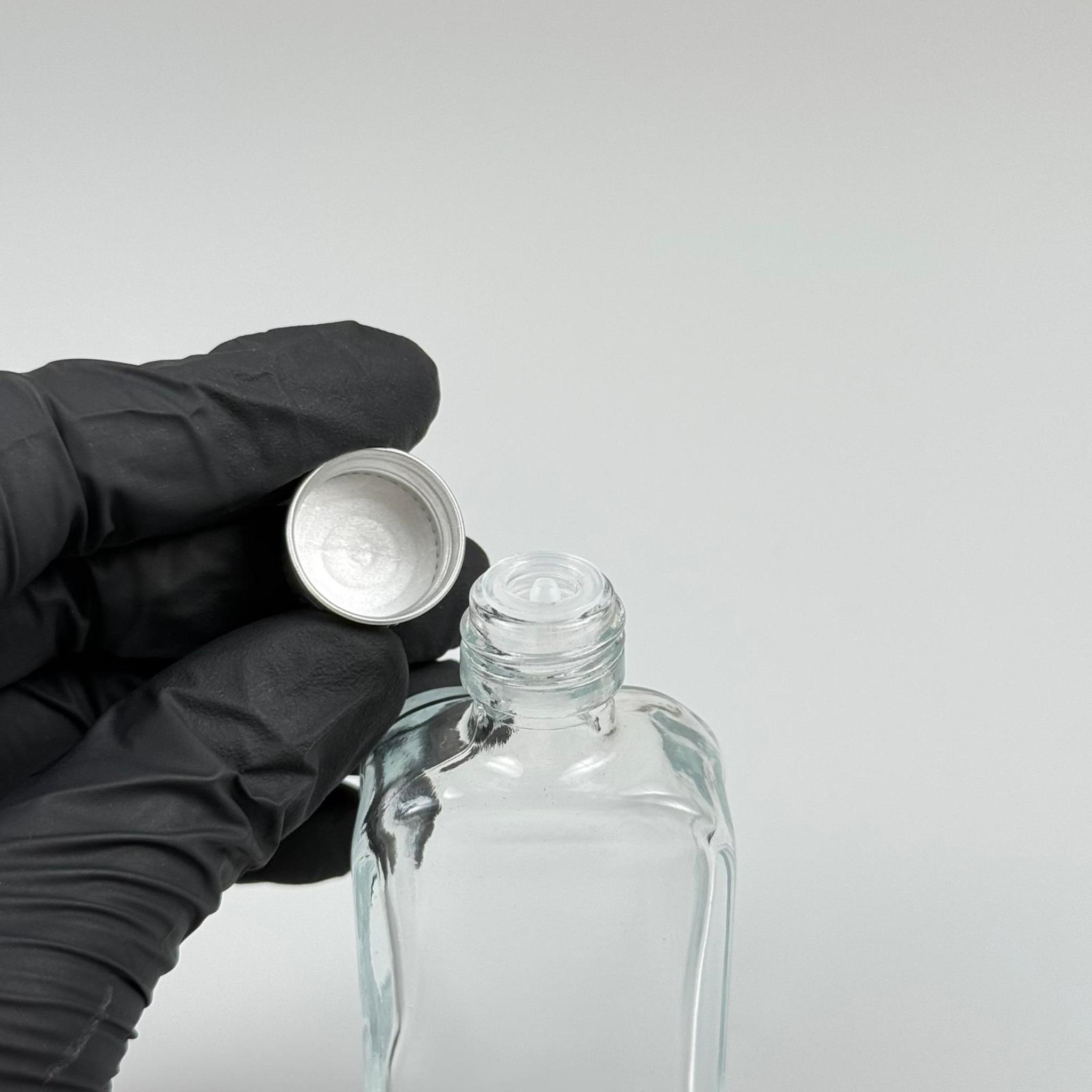40 CC YASSI DİKDÖRTGEN CAM ŞİŞE - GÜMÜŞ METAL KAPAKLI KOLONYA TIPALI - 40 ML PRESTİJLİ ŞİŞE