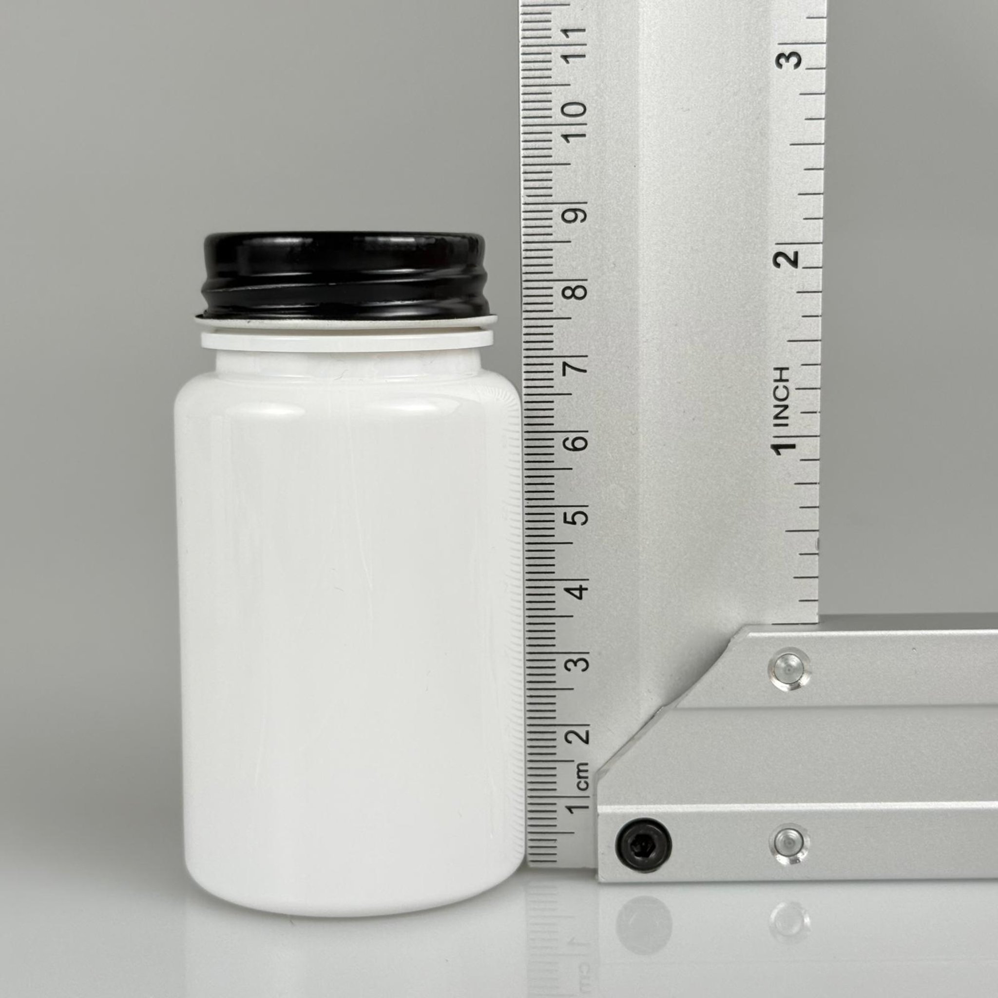 100 CC BEYAZ PET TABLET ŞİŞESİ - SİYAH METAL KAPAKLI - 100 ML KAPSÜL KUTUSU - İLAÇ ŞİŞESİ - MEDİKAL HAP ŞİŞESİ - FARMASÖTİK KAVANOZ