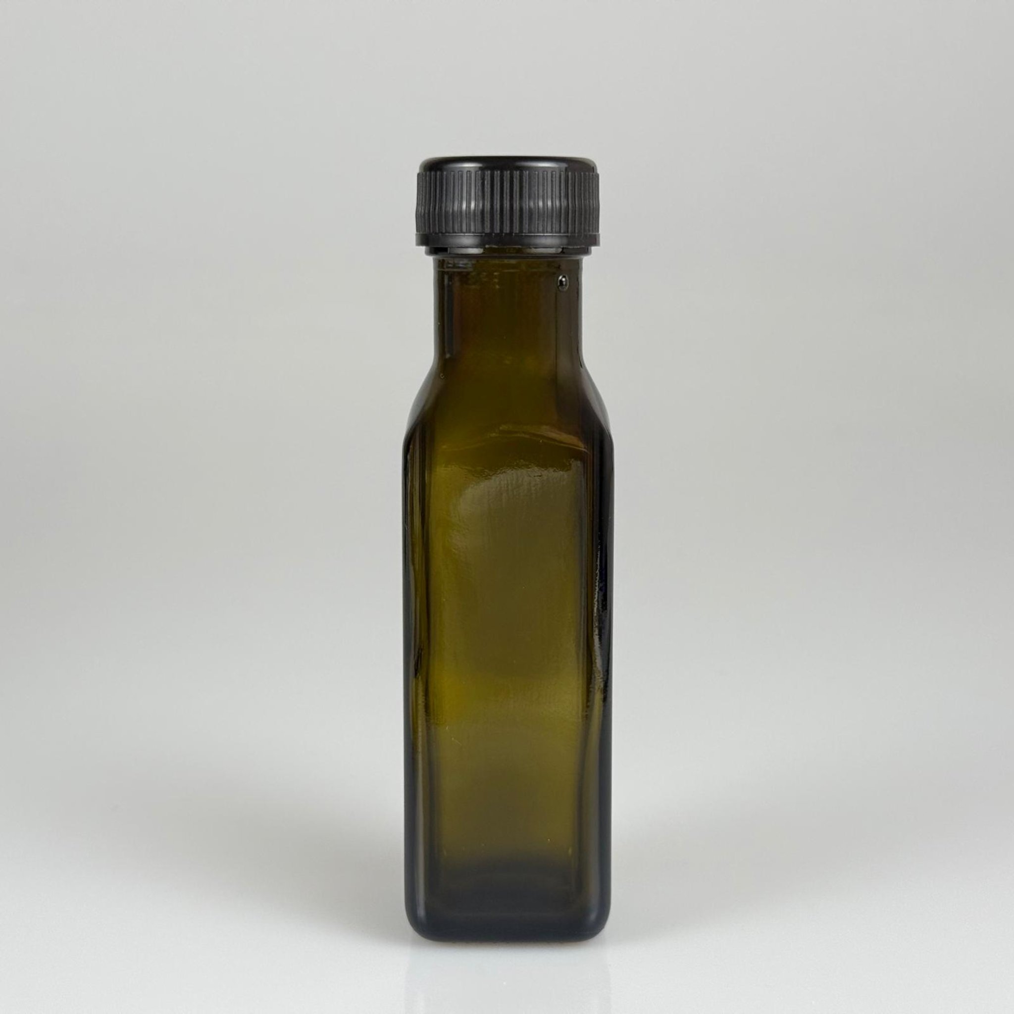 100 CC MARASKA CAM ŞİŞE KOYU YEŞİL (31 MM AĞIZ) - CONTALI SİYAH KAPAKLI - 100 ML KÖŞELİ KARE MARASCA YAĞ VE SOS ŞİŞELERİ